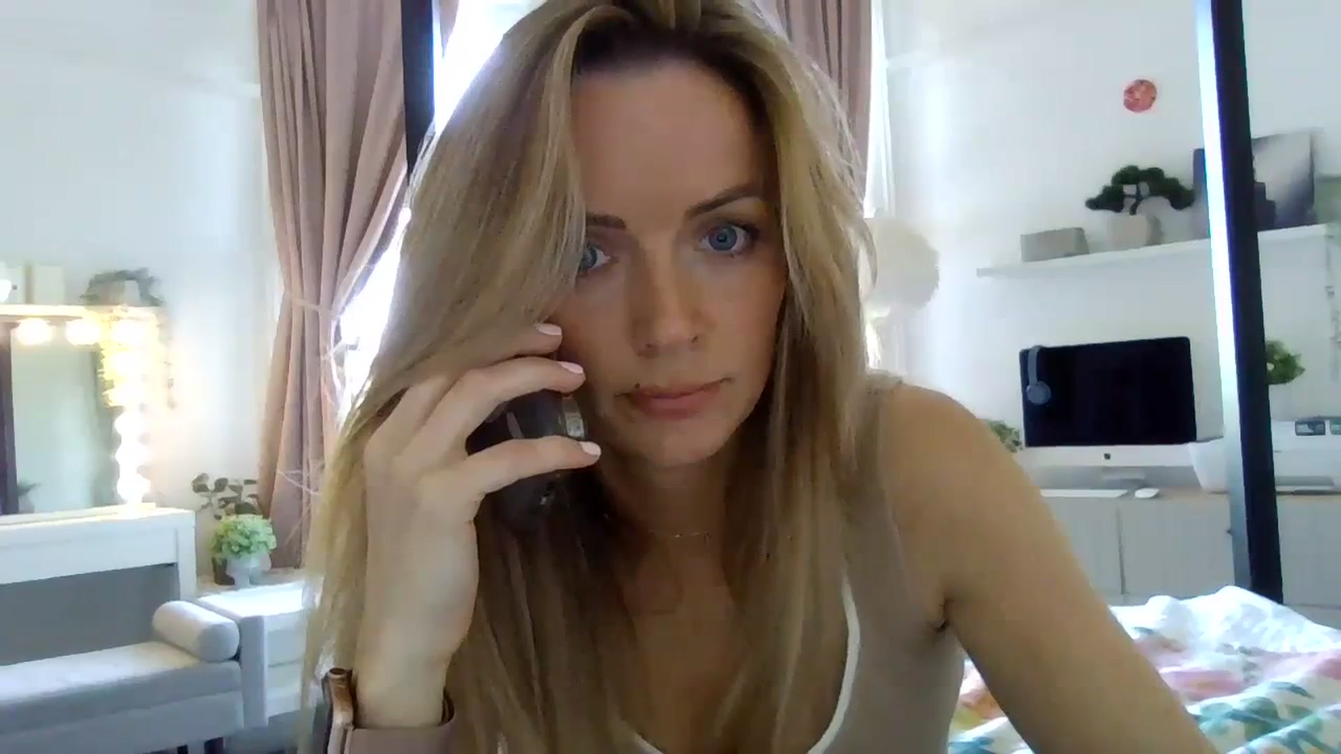 Gallery image thumbnail from Courtney's myfreecams stream on, 10/09/2023, 14:46 image 4 of 20