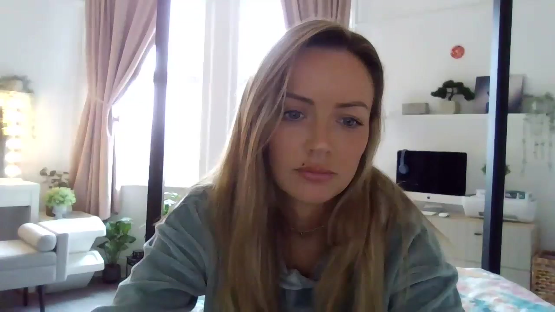Gallery image thumbnail from Courtney's myfreecams stream on, 10/10/2023, 12:10 image 1 of 20