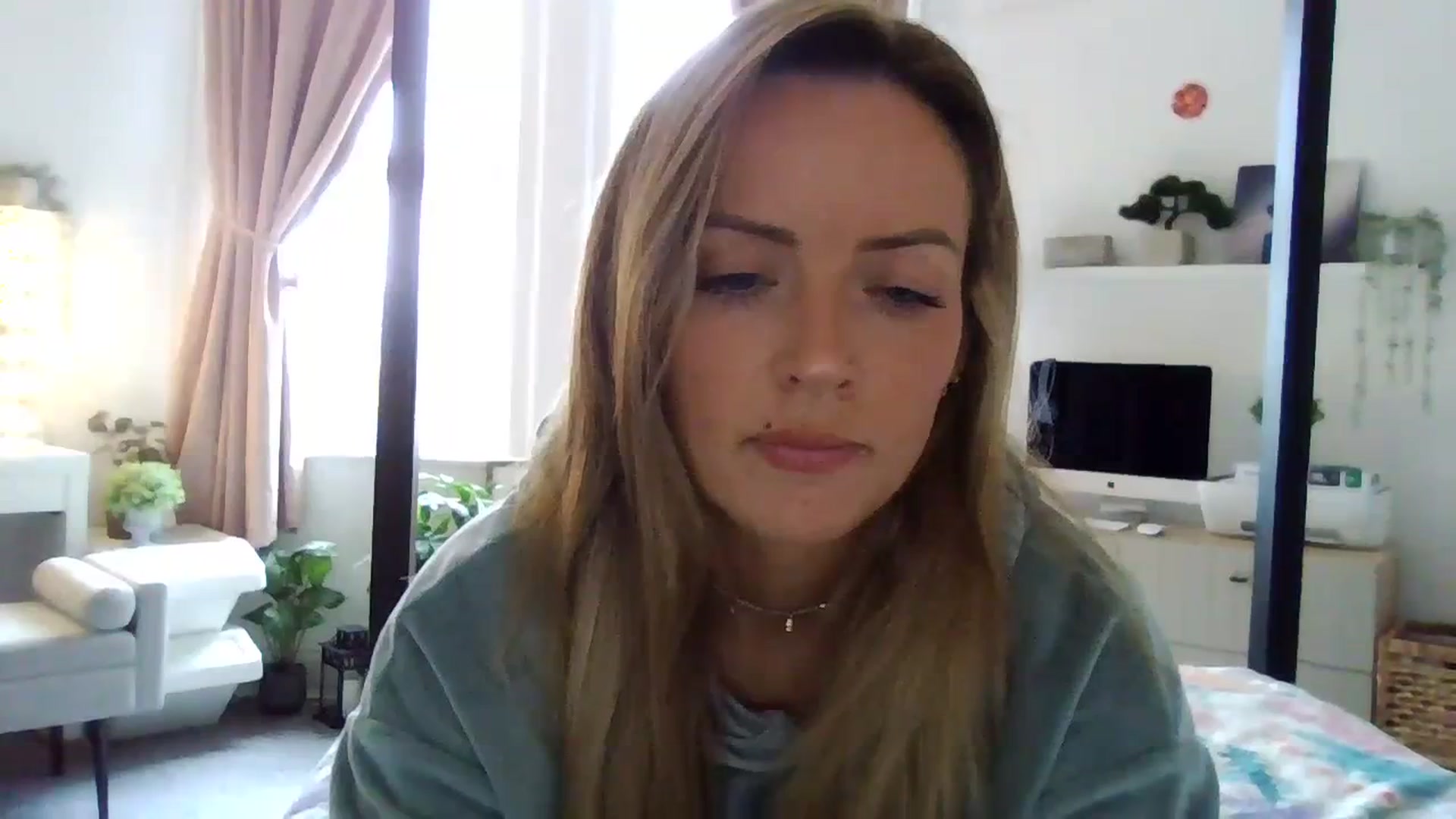 Gallery image thumbnail from Courtney's myfreecams stream on, 10/10/2023, 12:10 image 2 of 20
