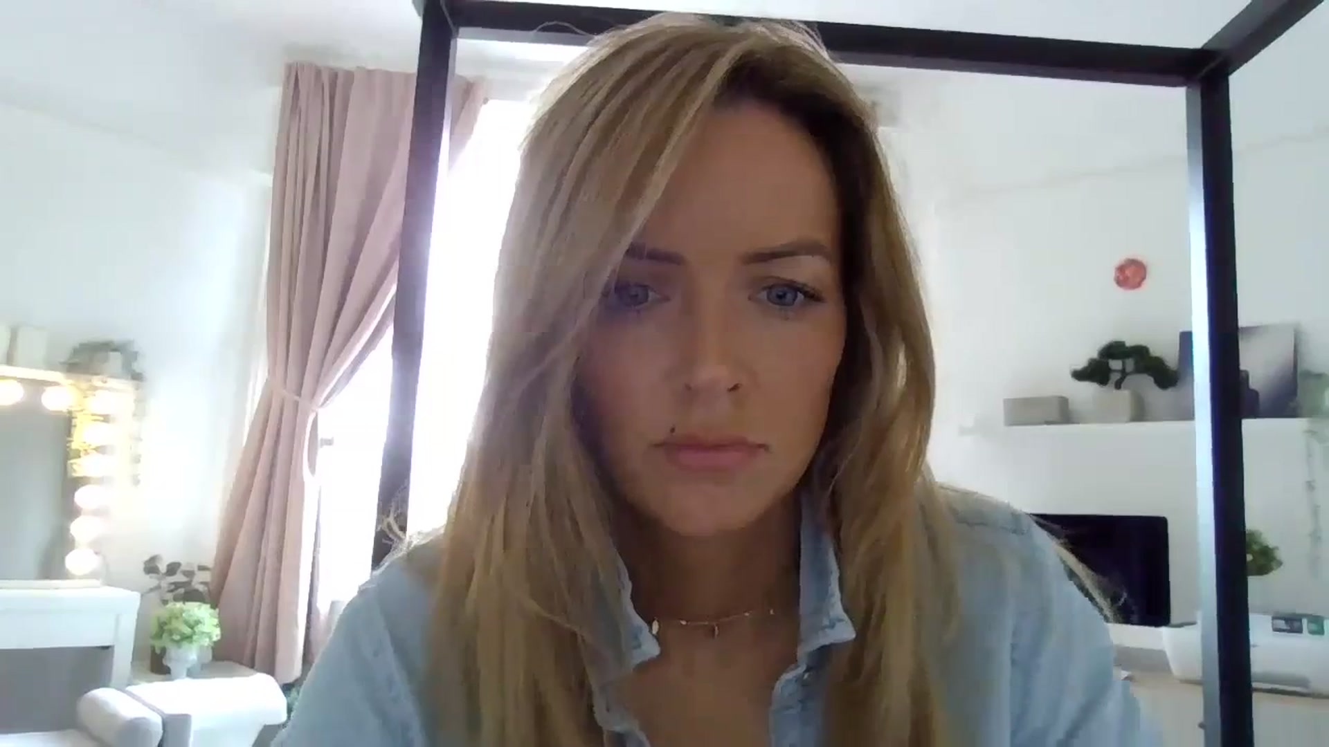 Gallery image thumbnail from Courtney's myfreecams stream on, 10/10/2023, 12:28 image 14 of 20