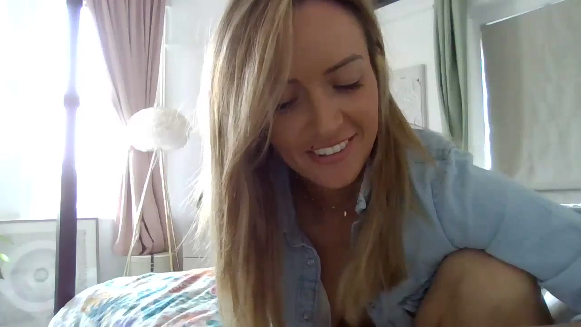 Gallery image thumbnail from Courtney's myfreecams stream on, 10/10/2023, 12:28 image 3 of 20
