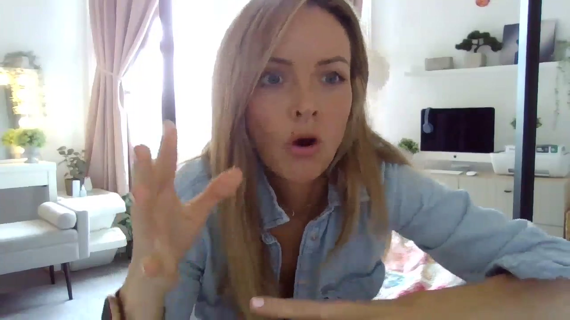 Gallery image thumbnail from Courtney's myfreecams stream on, 10/10/2023, 14:58 image 2 of 20
