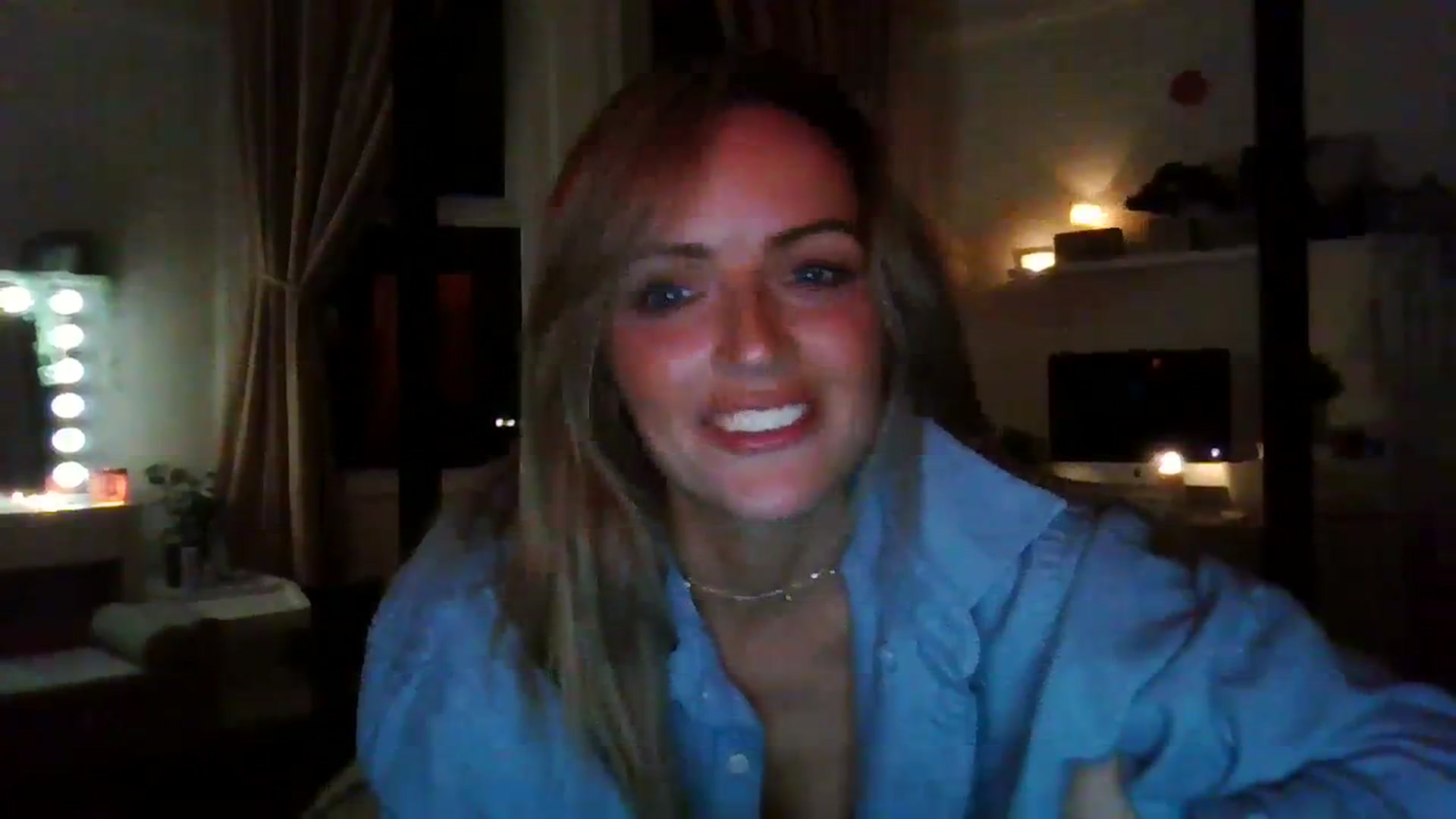 Gallery image thumbnail from Courtney's myfreecams stream on, 10/10/2023, 19:52 image 2 of 20