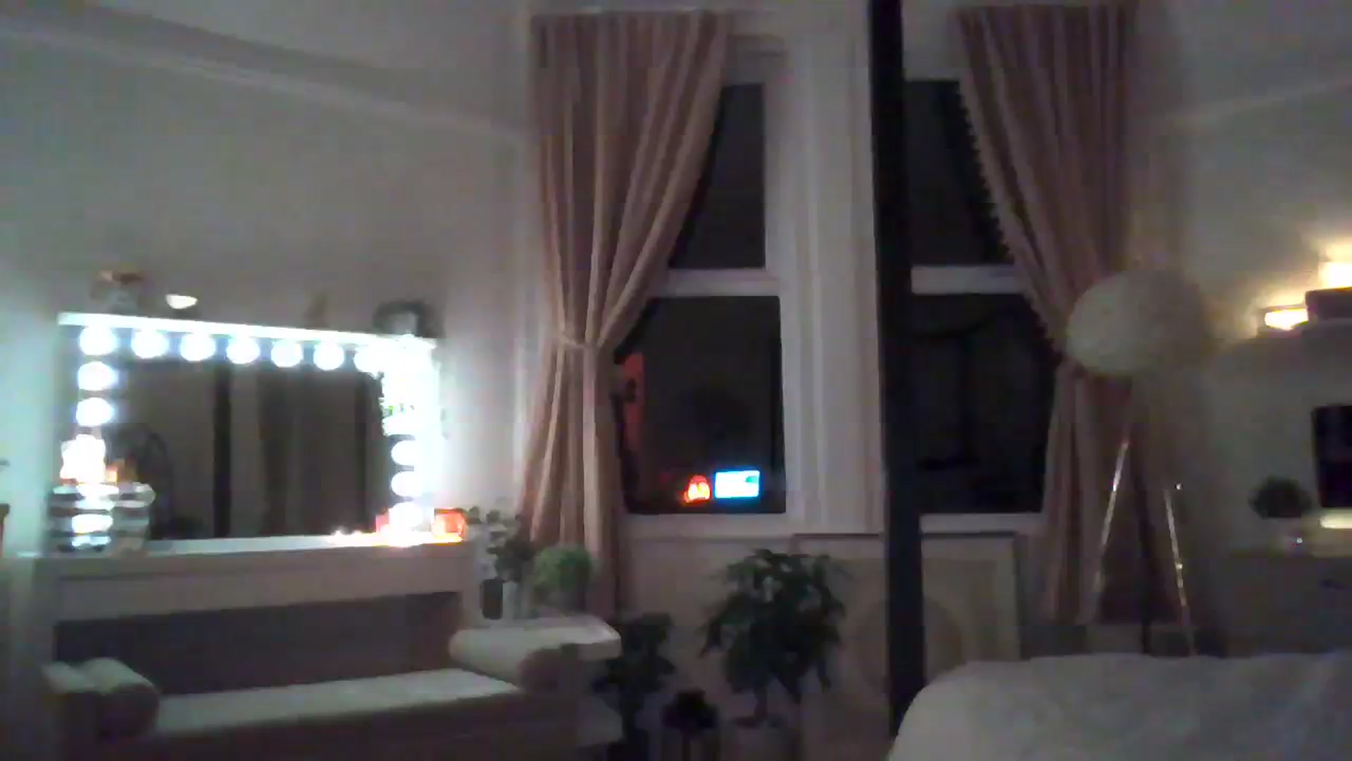 Gallery image thumbnail from Courtney's myfreecams stream on, 10/10/2023, 19:52 image 15 of 20