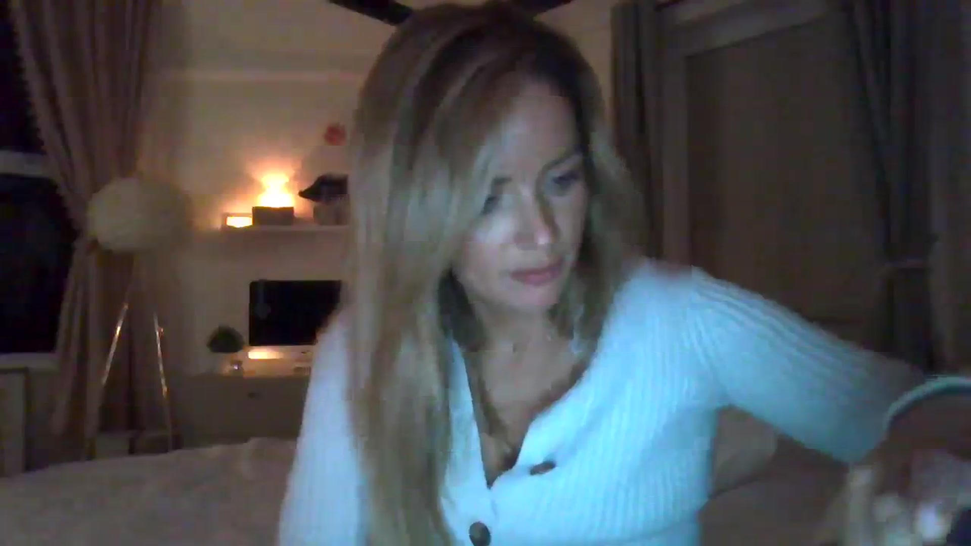 Gallery image thumbnail from Courtney's myfreecams stream on, 10/10/2023, 20:30 image 15 of 20