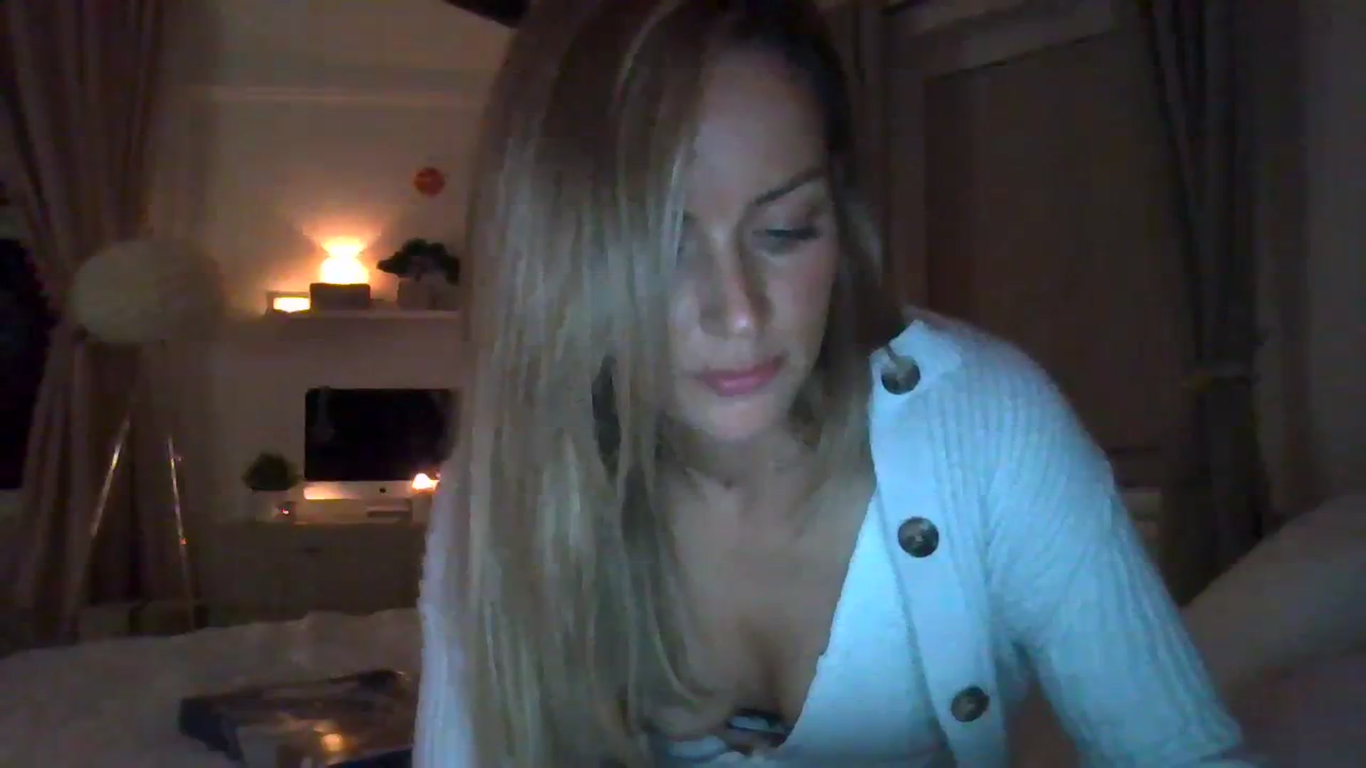 Gallery image thumbnail from Courtney's myfreecams stream on, 10/10/2023, 20:30 image 10 of 20