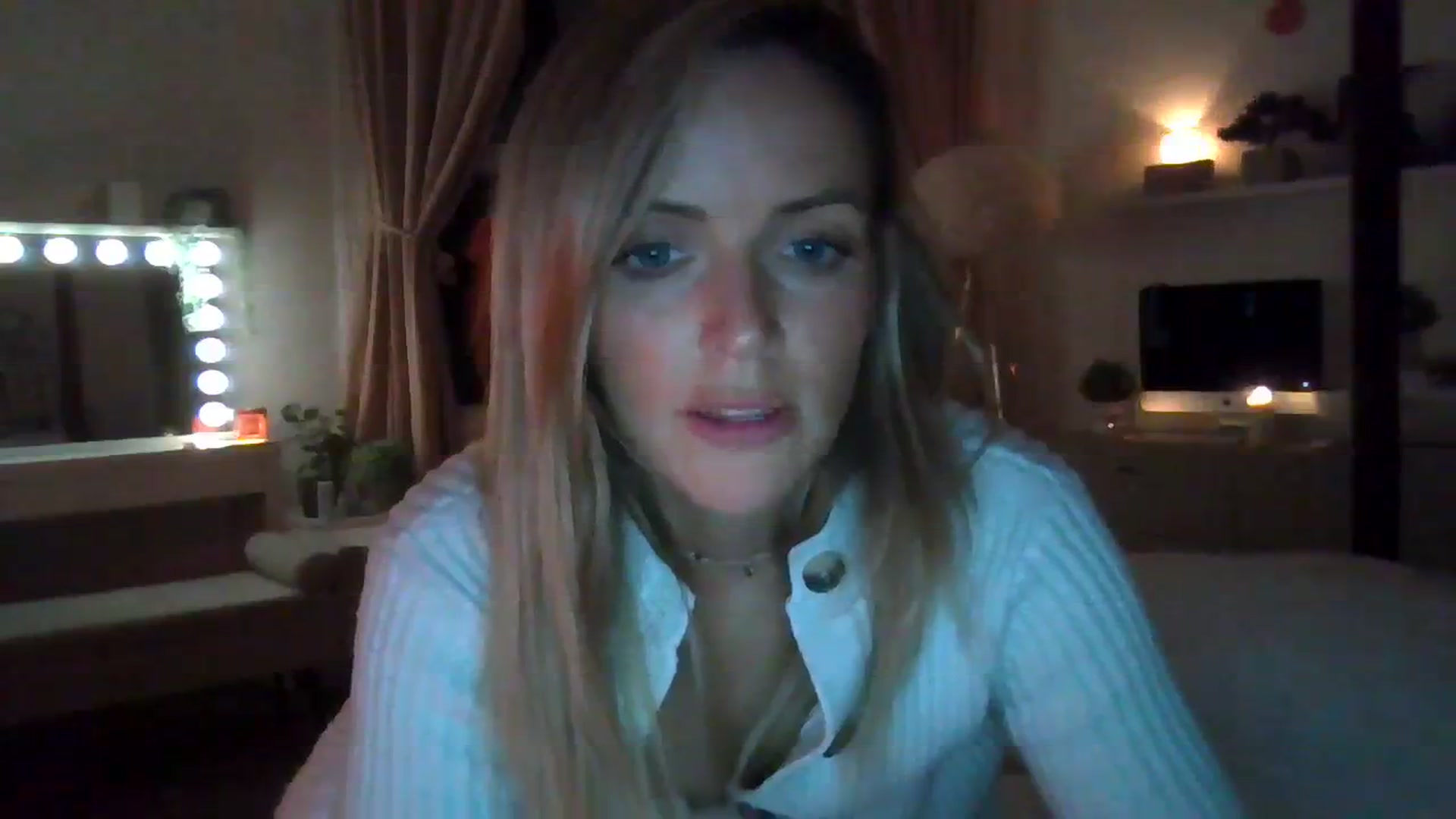 Gallery image thumbnail from Courtney's myfreecams stream on, 10/10/2023, 21:29 image 20 of 20