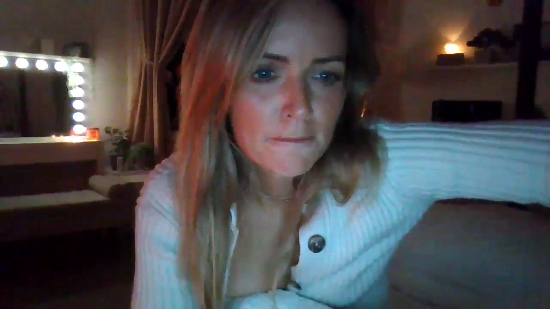 Gallery image thumbnail from Courtney's myfreecams stream on, 10/10/2023, 21:29 image 6 of 20