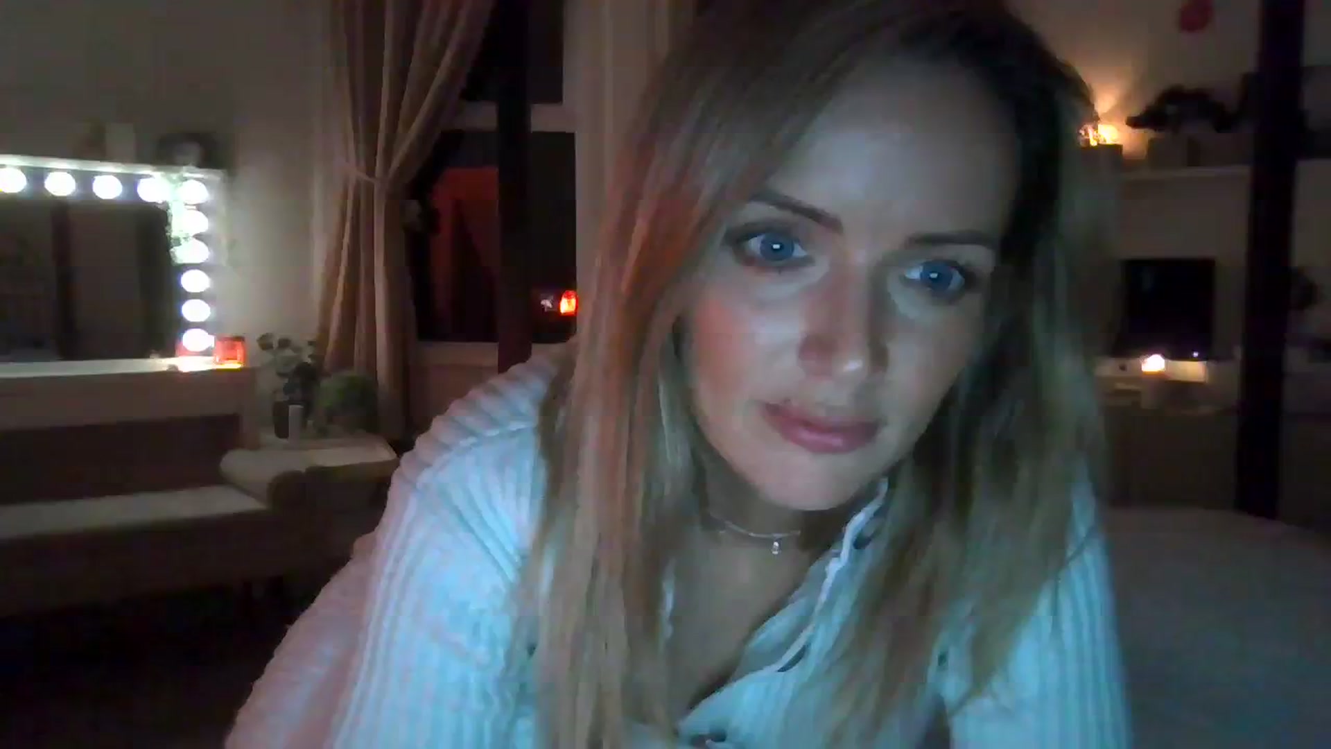 Gallery image thumbnail from Courtney's myfreecams stream on, 10/10/2023, 21:29 image 13 of 20
