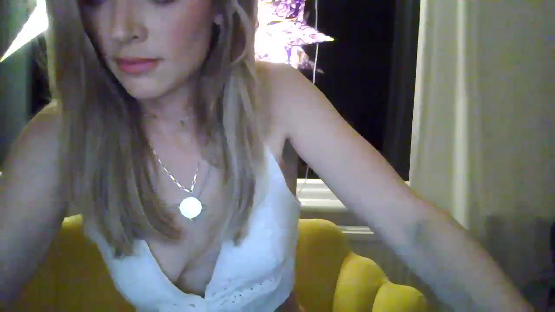Gallery image thumbnail from Courtney's myfreecams stream on, 10/13/2023, 23:37 image 5 of 20