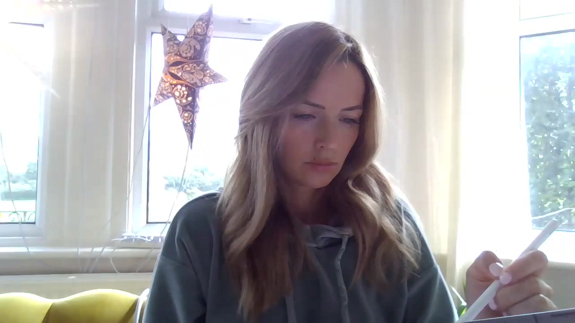 Gallery image thumbnail from Courtney's myfreecams stream on, 10/20/2023, 12:12 image 7 of 20