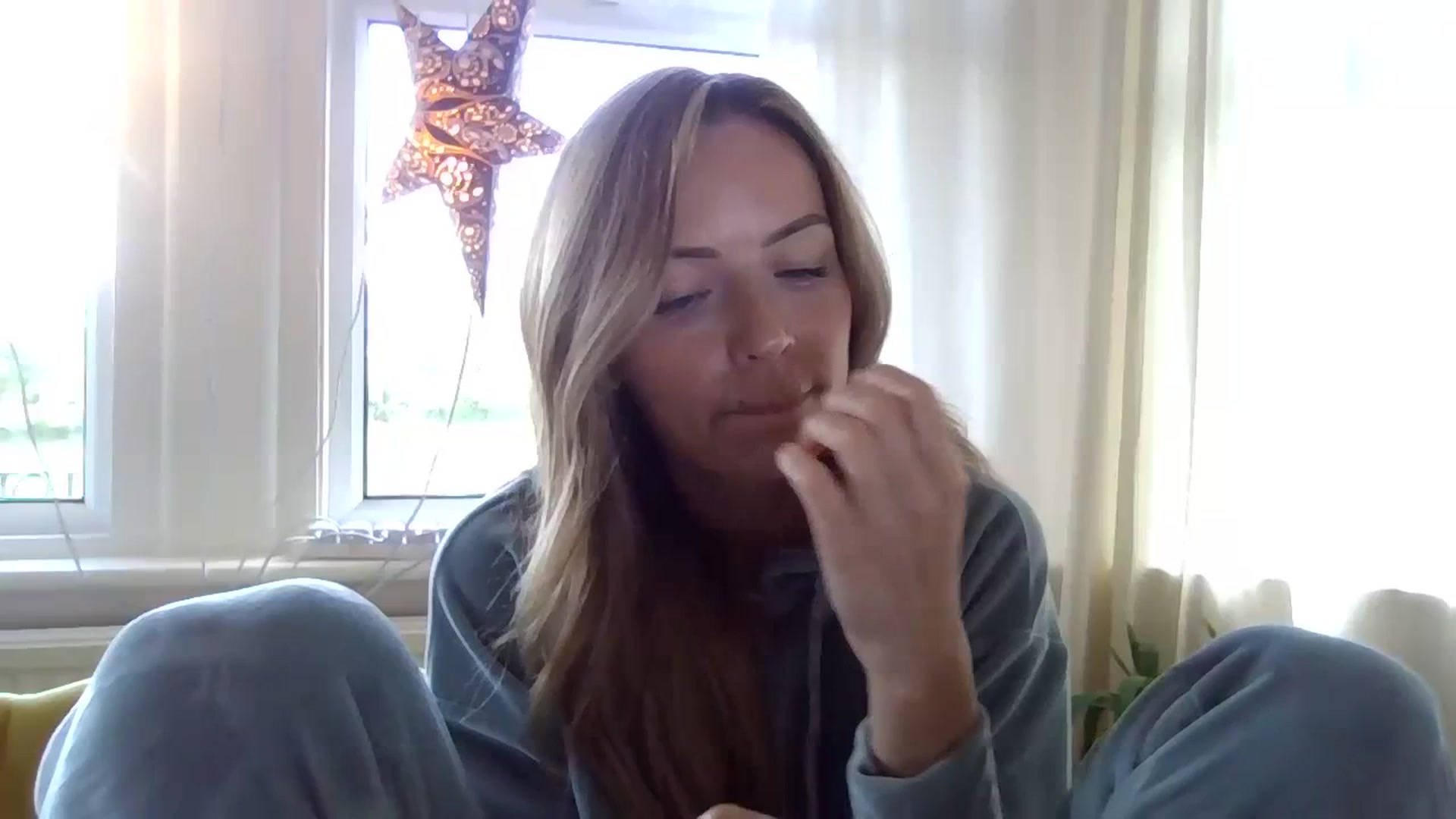 Gallery image thumbnail from Courtney's myfreecams stream on, 10/20/2023, 14:03 image 1 of 20