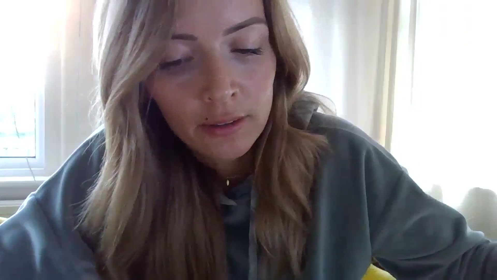 Gallery image thumbnail from Courtney's myfreecams stream on, 10/20/2023, 14:03 image 6 of 20