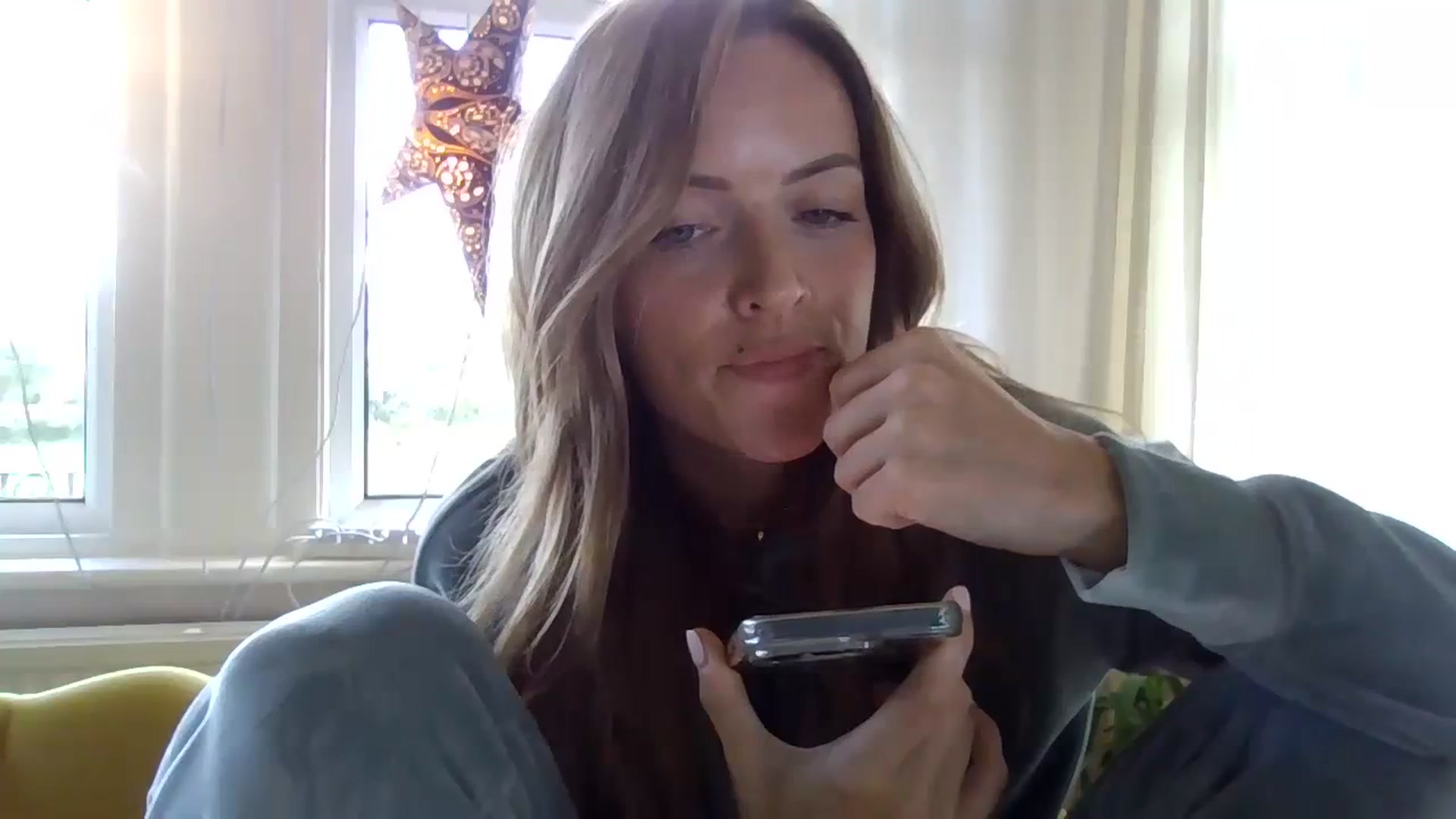 Gallery image thumbnail from Courtney's myfreecams stream on, 10/20/2023, 14:03 image 2 of 20