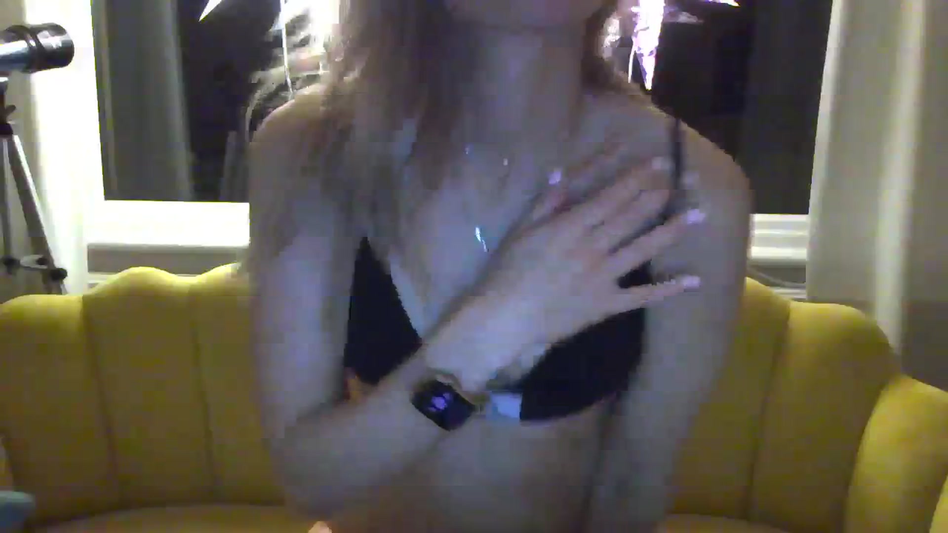 Gallery image thumbnail from Courtney's myfreecams stream on, 10/21/2023, 23:31 image 15 of 20