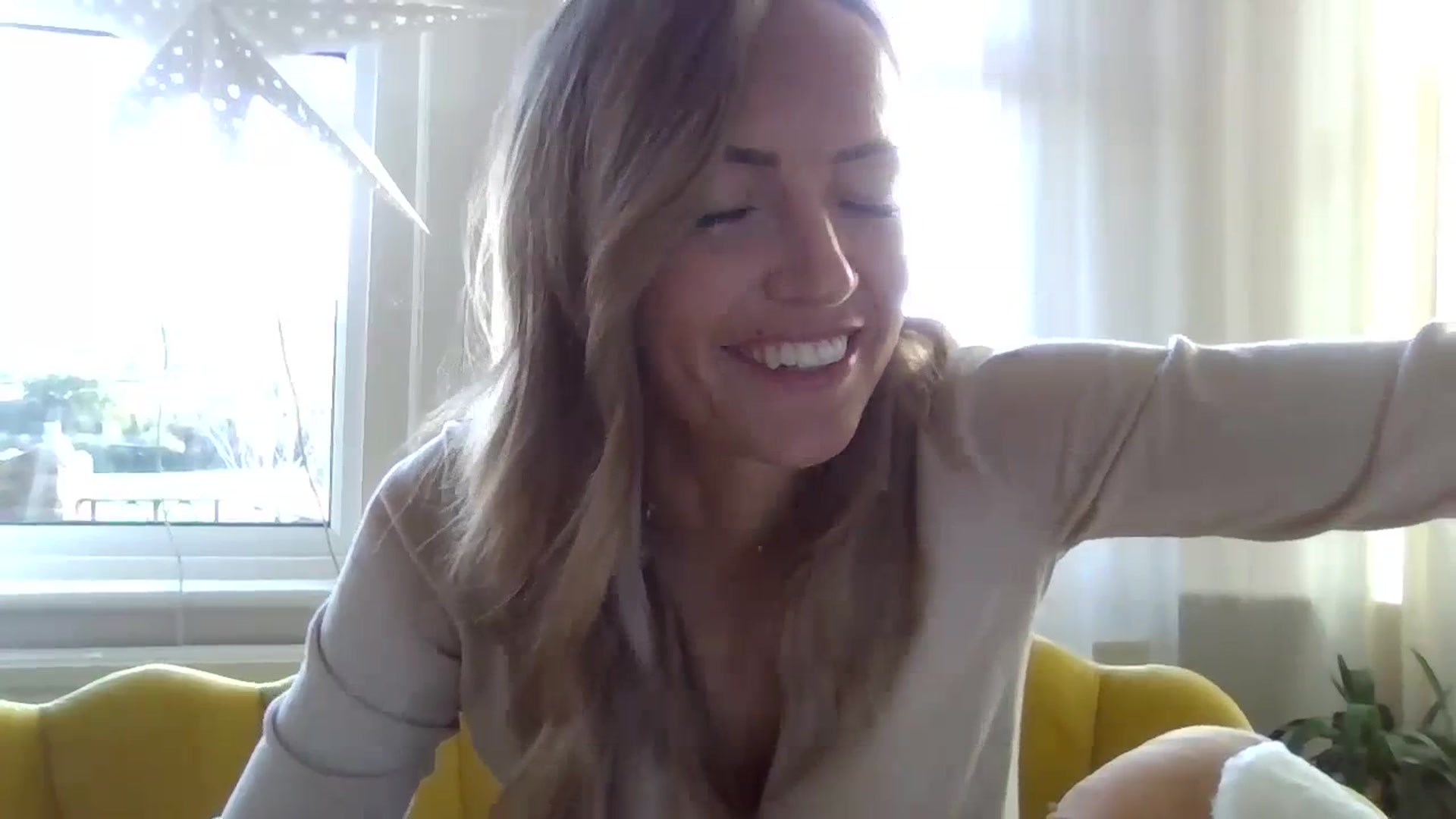 Gallery image thumbnail from Courtney's myfreecams stream on, 10/22/2023, 11:01 image 2 of 20
