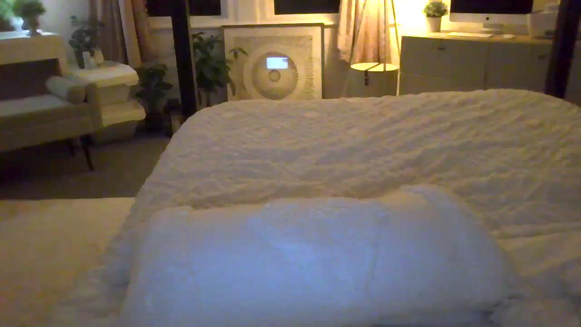 Gallery image thumbnail from Courtney's myfreecams stream on, 10/22/2023, 21:20 image 2 of 20
