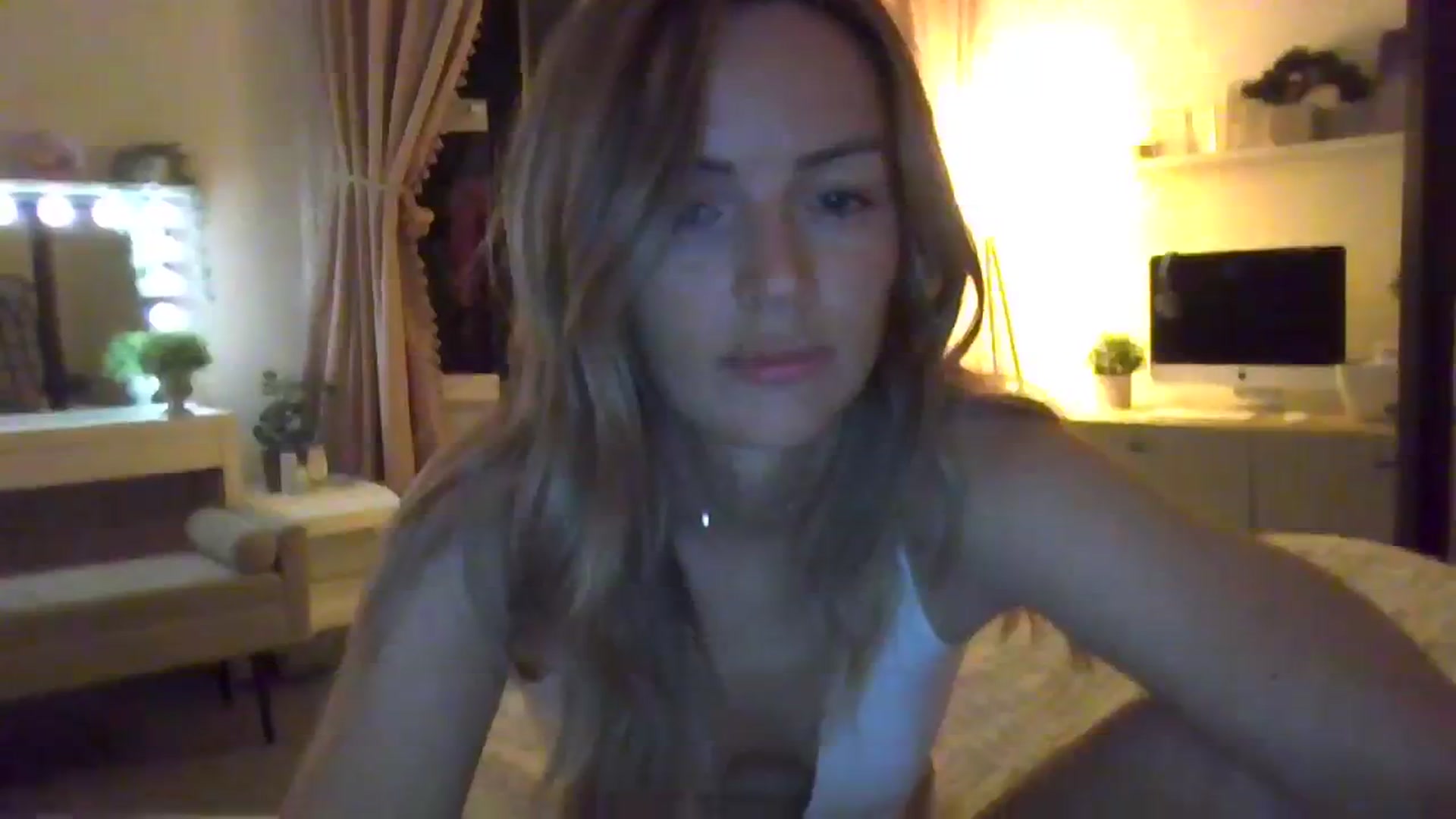 Gallery image thumbnail from Courtney's myfreecams stream on, 10/22/2023, 22:41 image 12 of 20