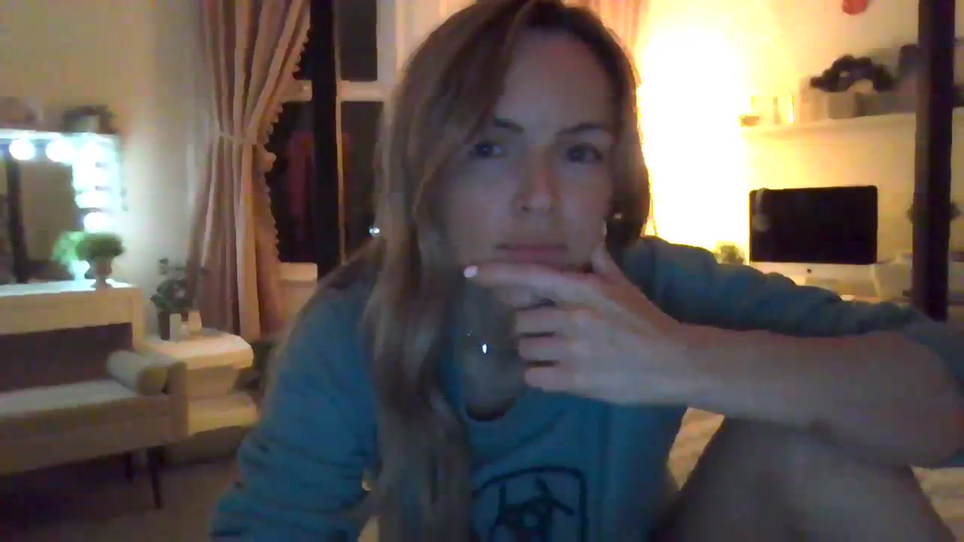 Gallery image thumbnail from Courtney's myfreecams stream on, 10/22/2023, 22:41 image 16 of 20