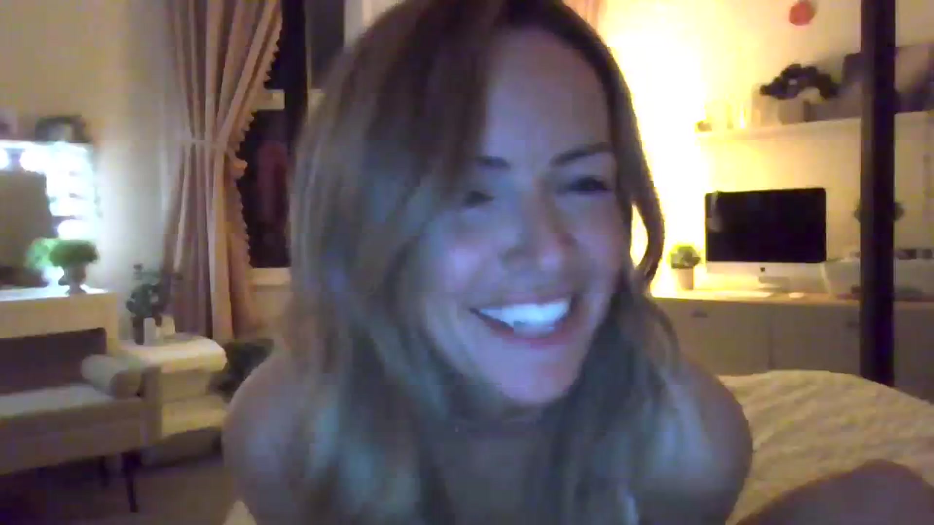 Gallery image thumbnail from Courtney's myfreecams stream on, 10/22/2023, 22:41 image 5 of 20