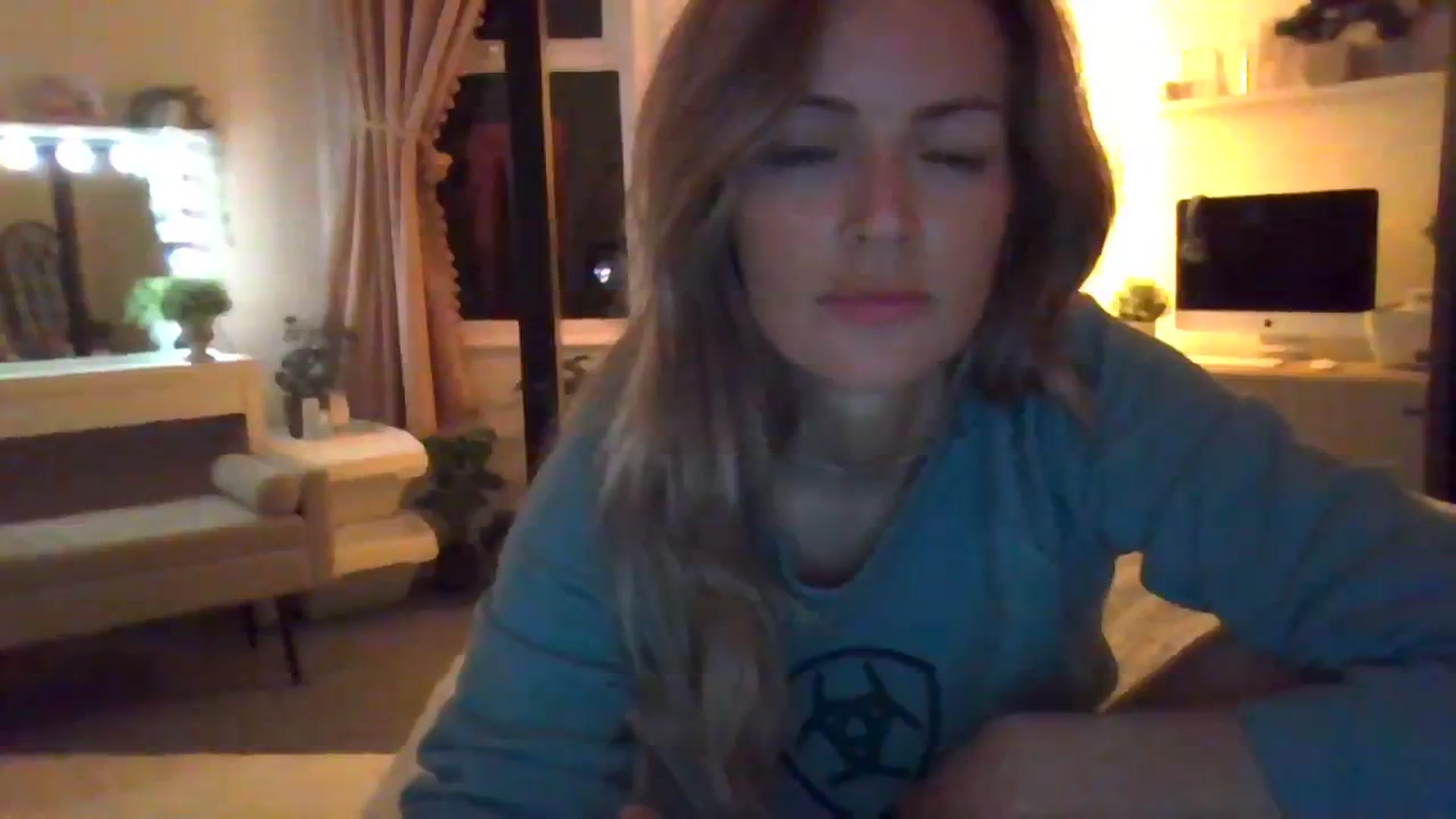 Gallery image thumbnail from Courtney's myfreecams stream on, 10/22/2023, 22:41 image 14 of 20