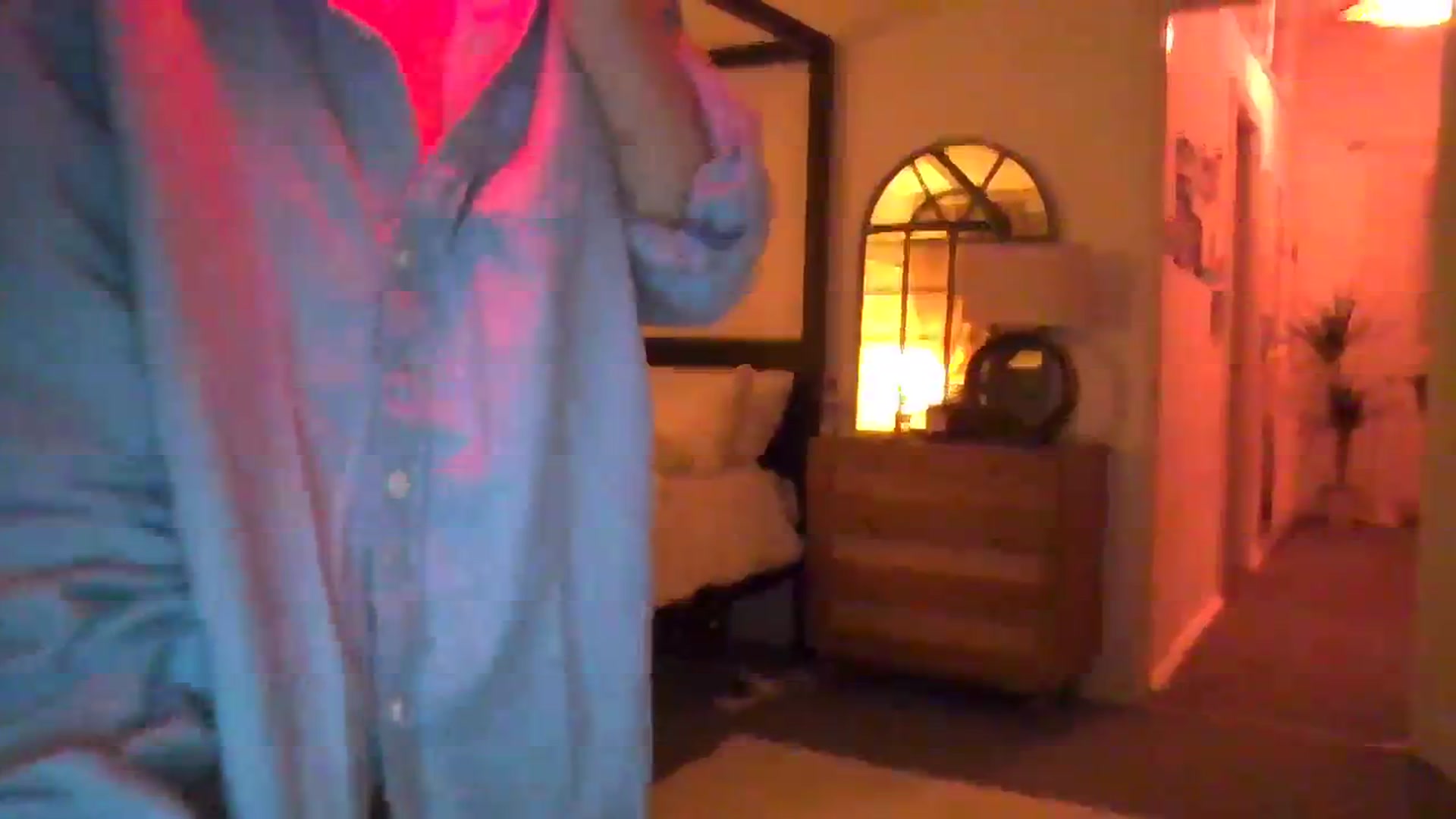 Gallery image thumbnail from Courtney's myfreecams stream on, 10/29/2023, 23:25 image 12 of 20