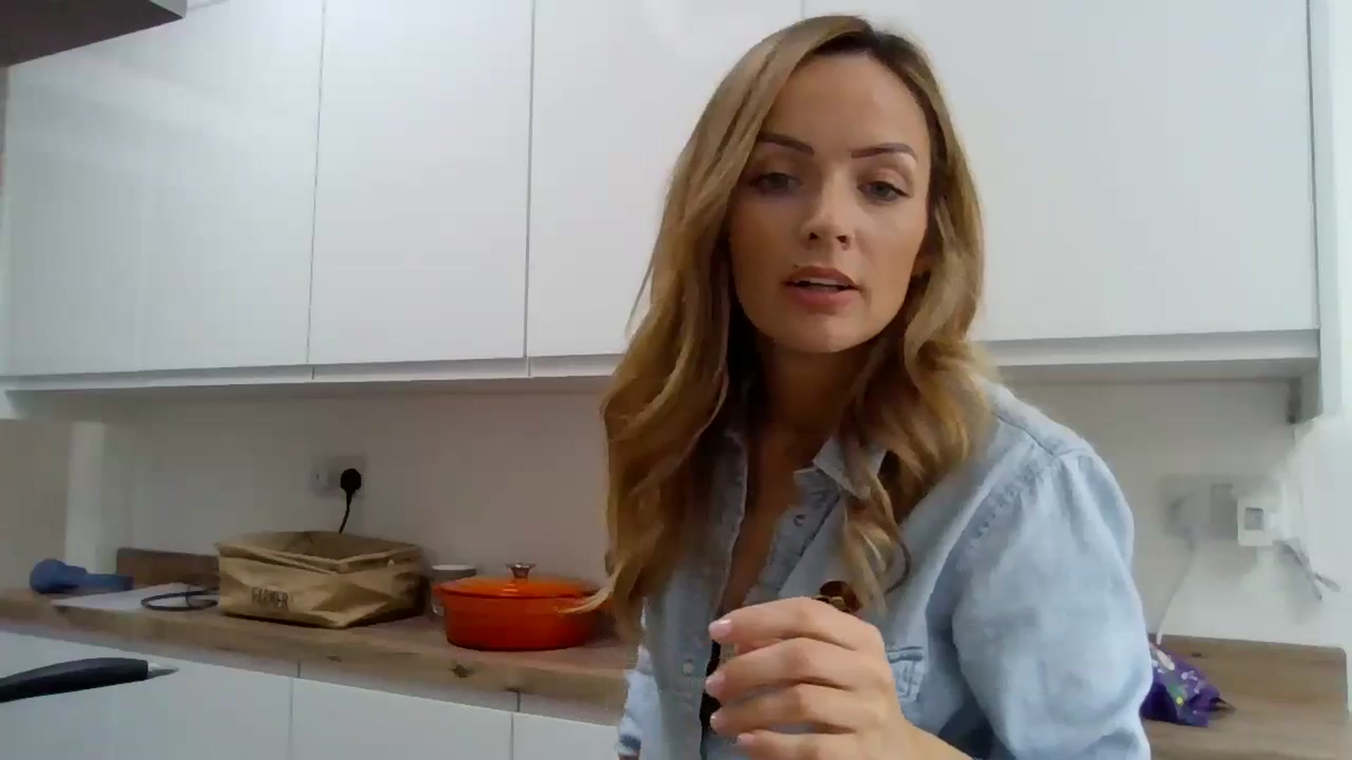 Gallery image thumbnail from Courtney's myfreecams stream on, 11/01/2023, 10:12 image 20 of 20