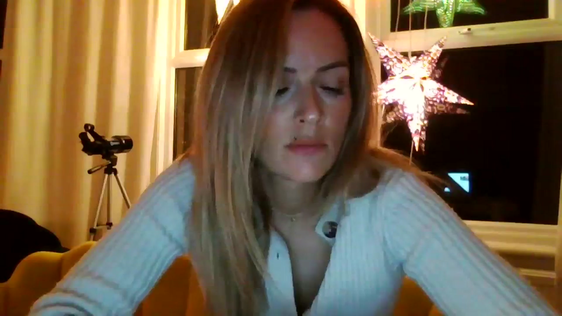 Gallery image thumbnail from Courtney's myfreecams stream on, 11/06/2023, 17:44 image 6 of 20