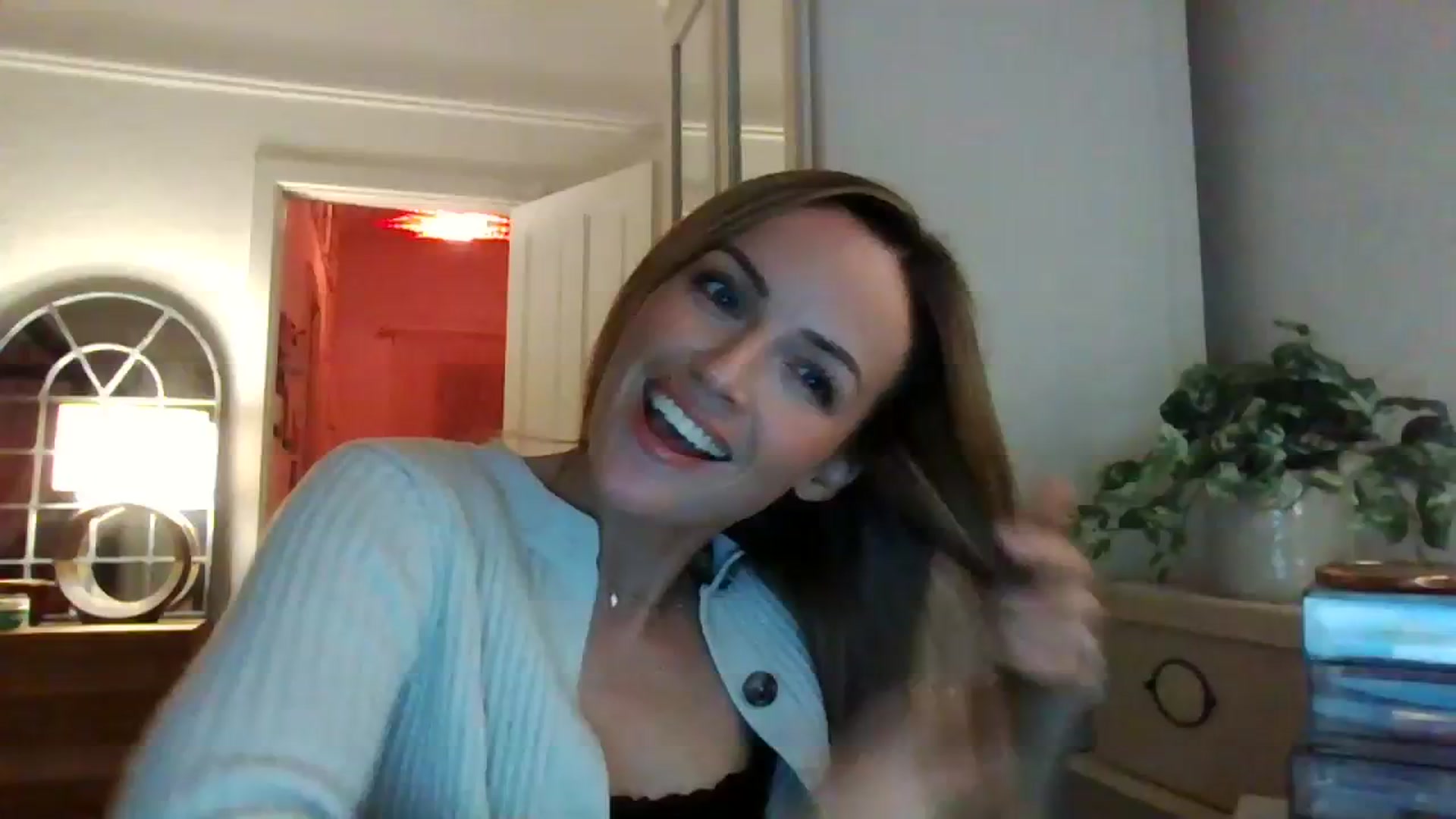 Gallery image thumbnail from Courtney's myfreecams stream on, 11/06/2023, 20:43 image 2 of 20