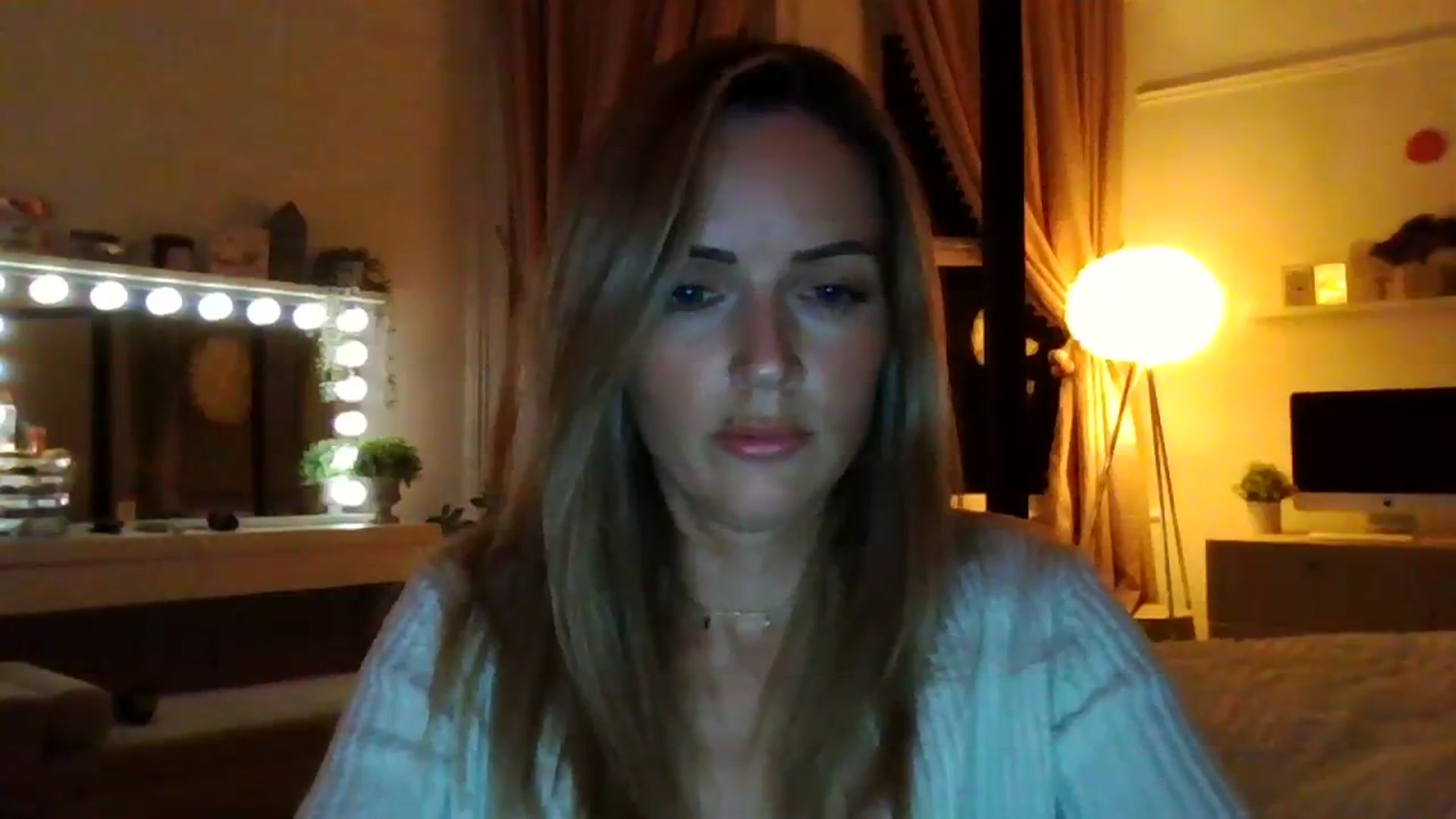 Gallery image thumbnail from Courtney's myfreecams stream on, 11/06/2023, 20:43 image 10 of 20