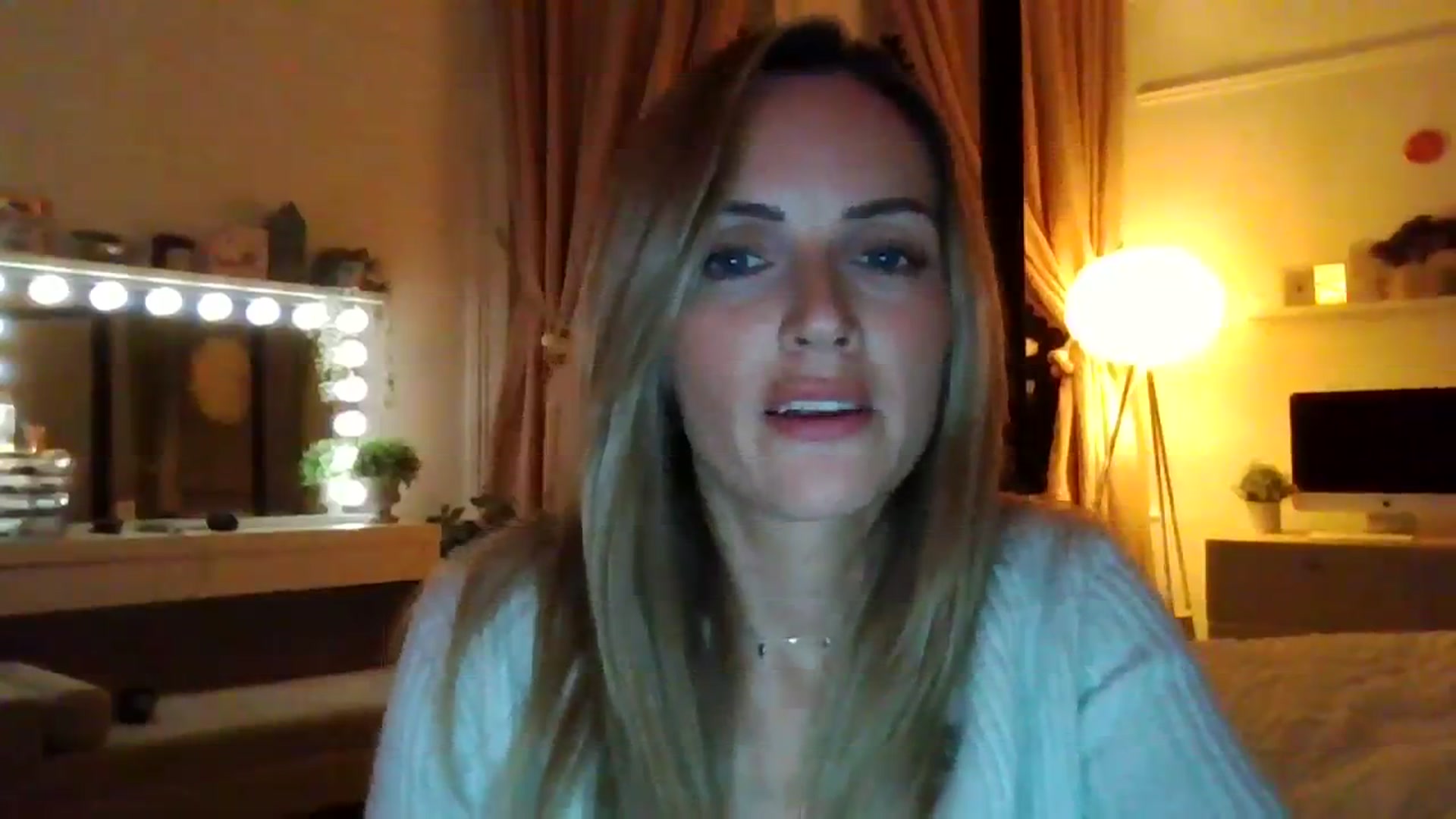 Gallery image thumbnail from Courtney's myfreecams stream on, 11/06/2023, 20:43 image 13 of 20