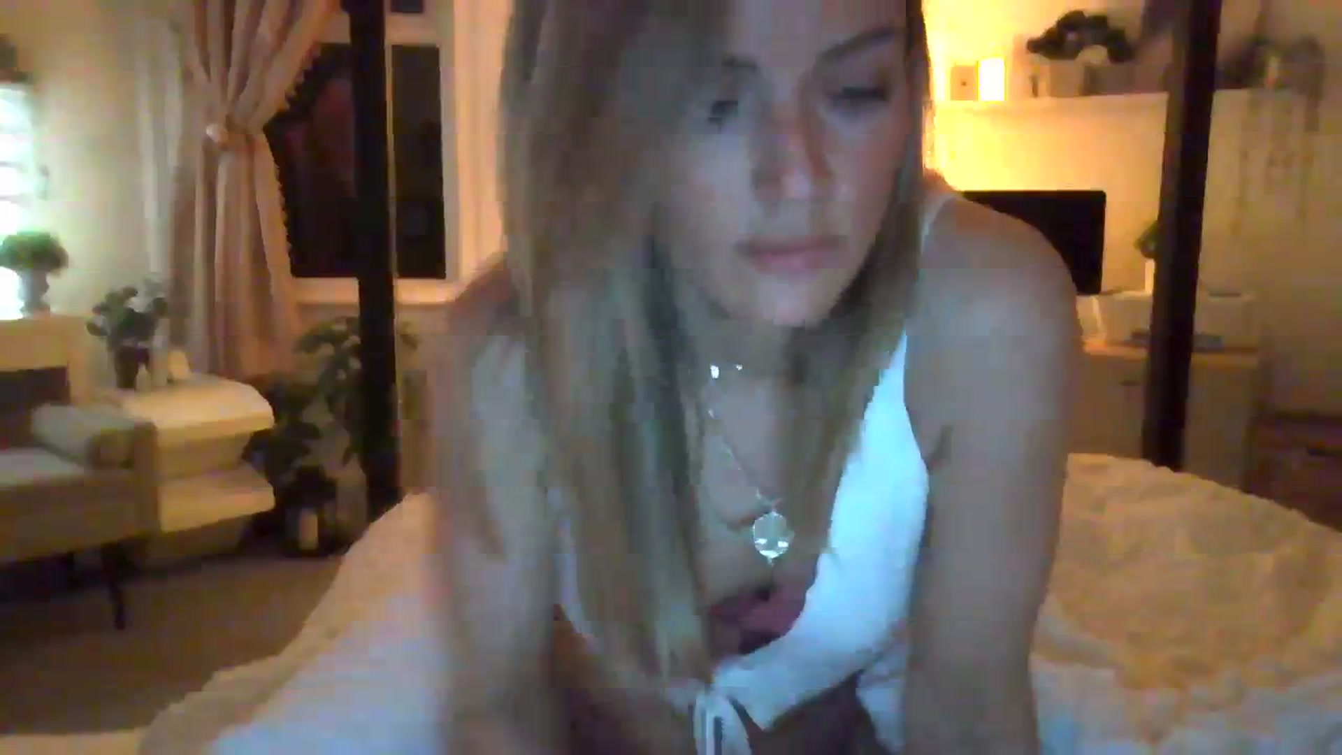 Gallery image thumbnail from Courtney's myfreecams stream on, 11/06/2023, 21:41 image 10 of 20