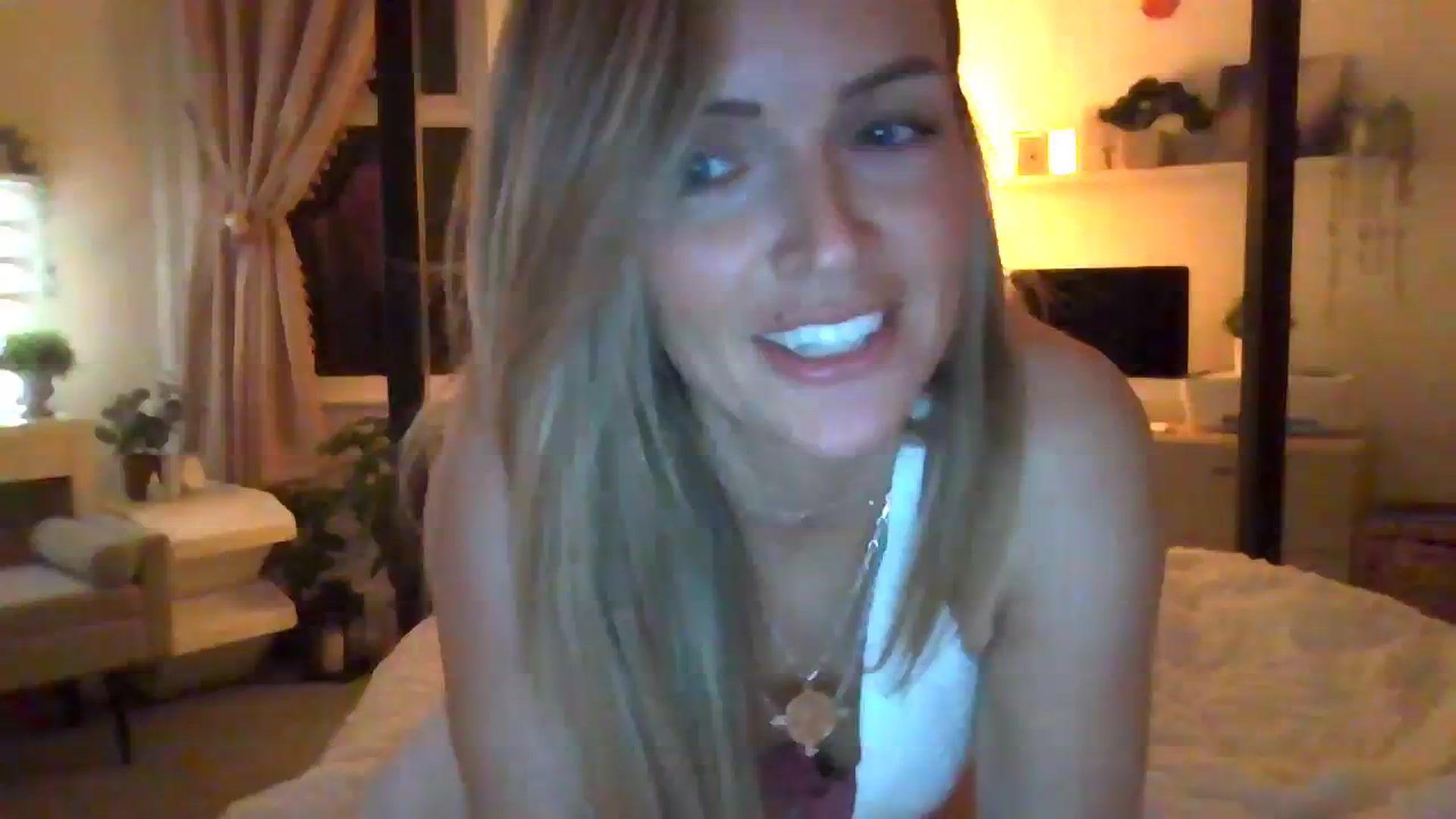 Gallery image thumbnail from Courtney's myfreecams stream on, 11/06/2023, 21:41 image 11 of 20