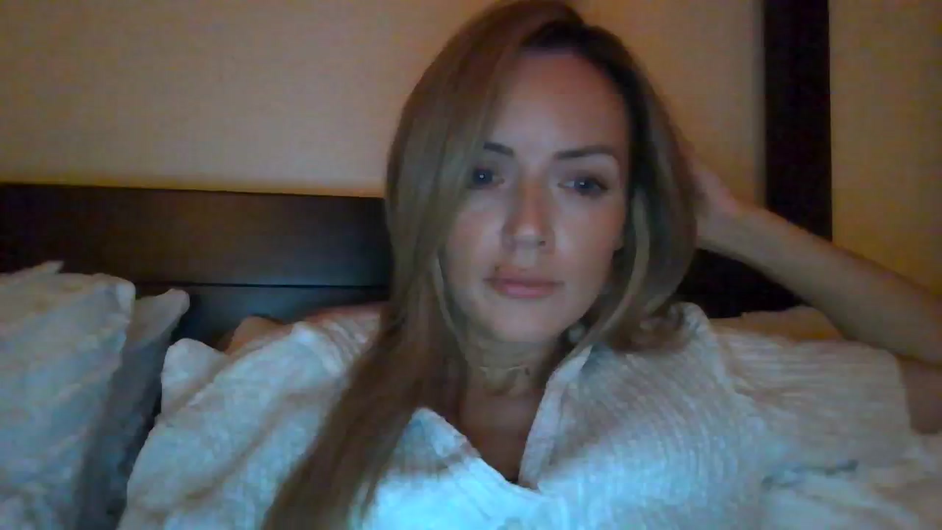 Gallery image thumbnail from Courtney's myfreecams stream on, 11/08/2023, 02:16 image 13 of 20