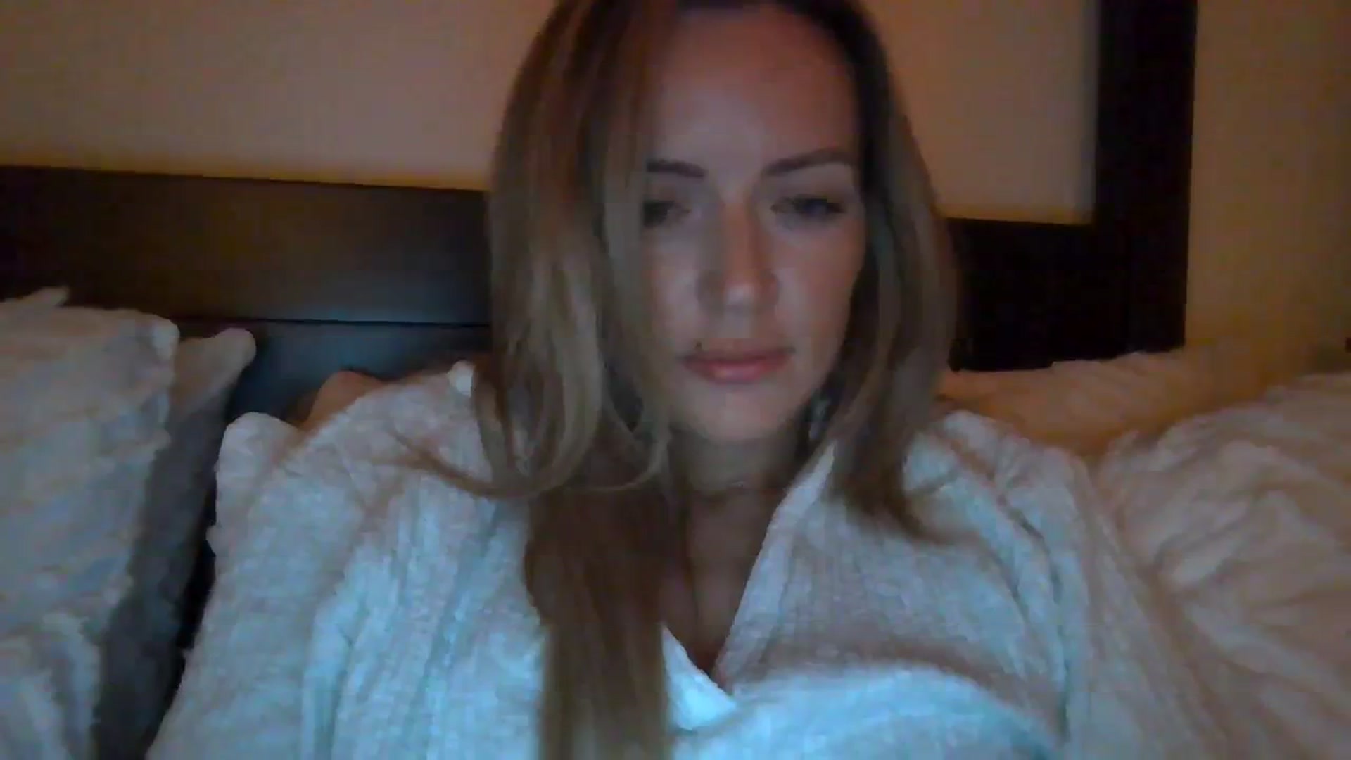 Gallery image thumbnail from Courtney's myfreecams stream on, 11/08/2023, 02:16 image 16 of 20