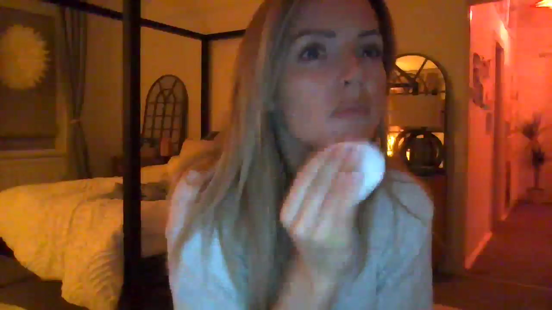 Gallery image thumbnail from Courtney's myfreecams stream on, 11/08/2023, 02:16 image 18 of 20