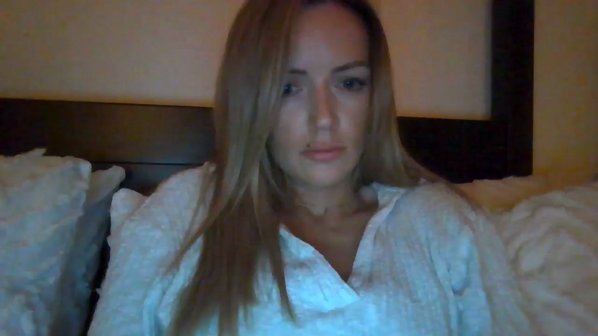 Gallery image thumbnail from Courtney's myfreecams stream on, 11/08/2023, 02:16 image 9 of 20