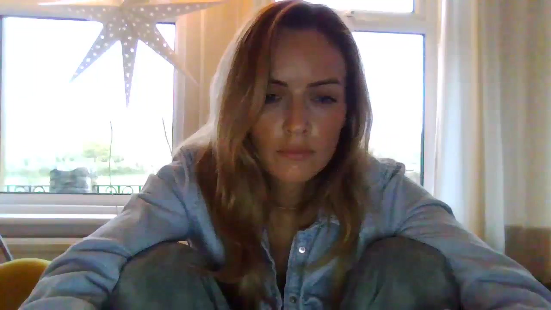 Gallery image thumbnail from Courtney's myfreecams stream on, 11/13/2023, 16:31 image 16 of 20
