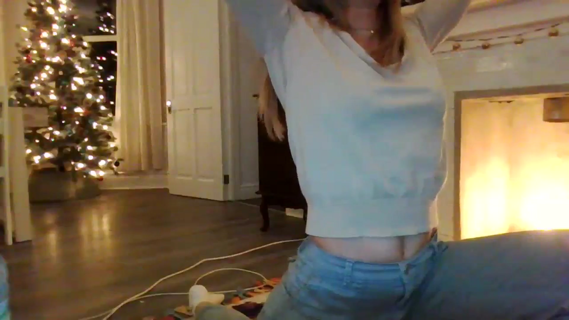 Gallery image thumbnail from Courtney's myfreecams stream on, 11/19/2023, 20:41 image 17 of 20
