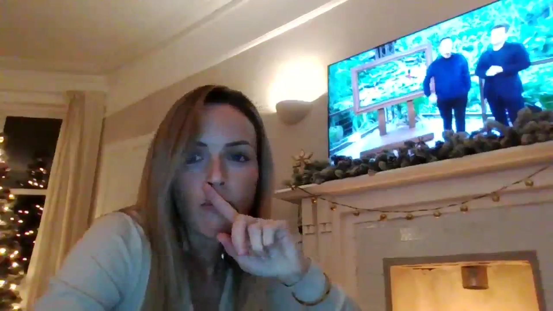 Gallery image thumbnail from Courtney's myfreecams stream on, 11/19/2023, 21:20 image 12 of 20
