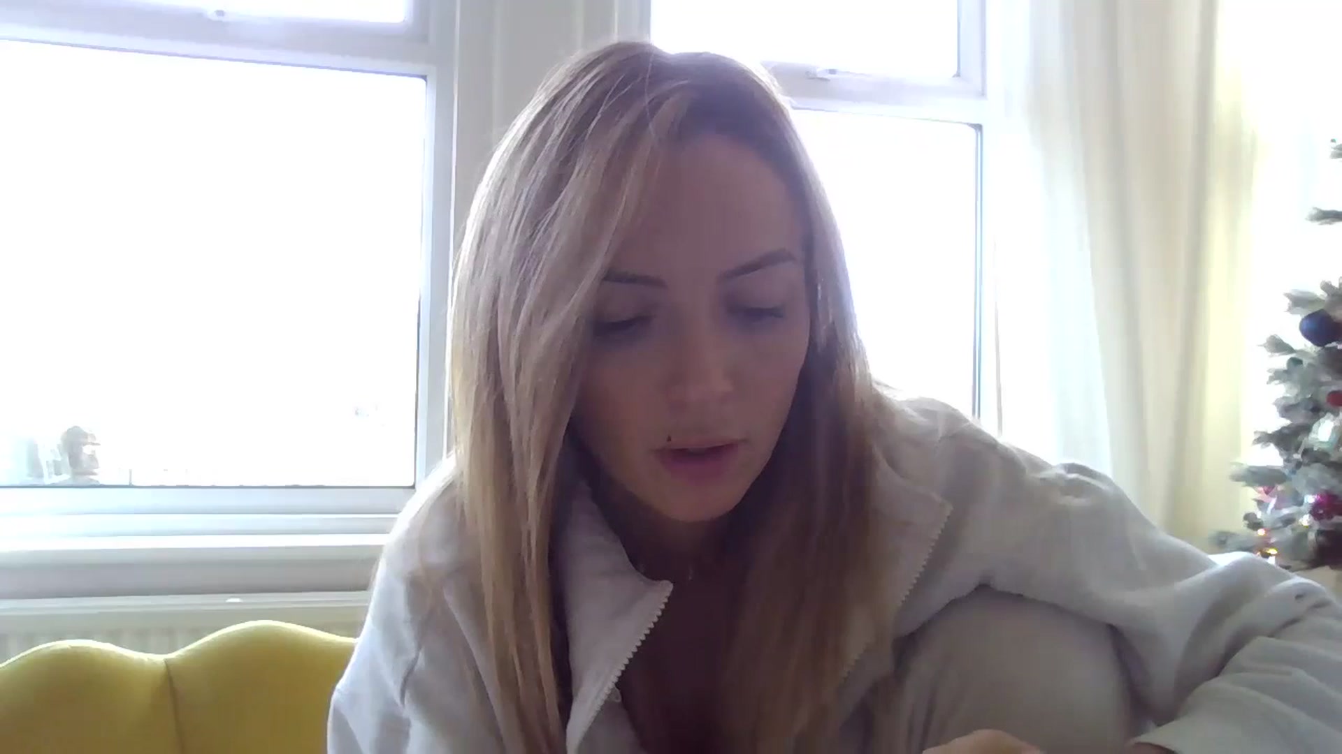 Gallery image thumbnail from Courtney's myfreecams stream on, 11/20/2023, 11:54 image 8 of 20