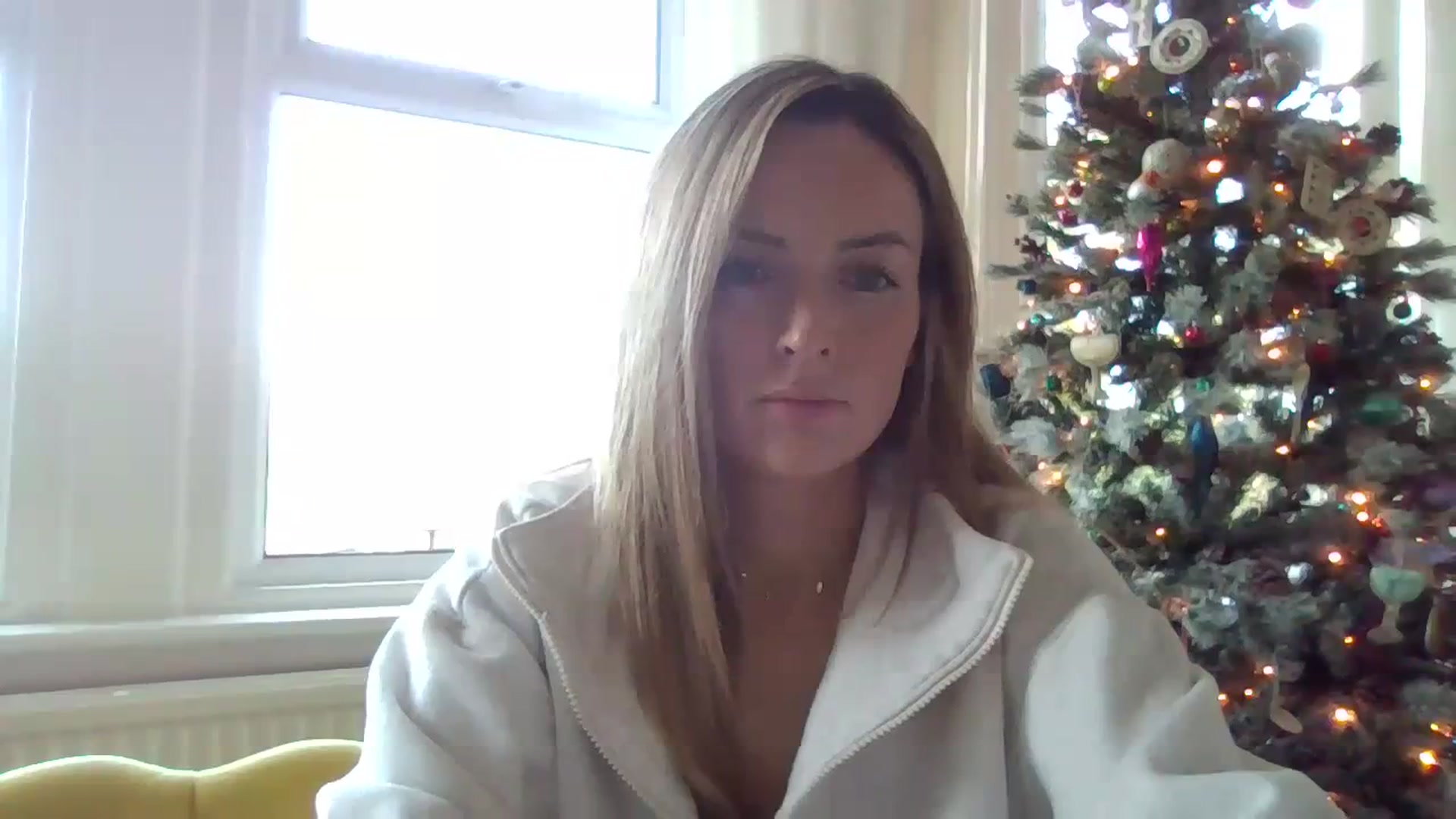 Gallery image thumbnail from Courtney's myfreecams stream on, 11/20/2023, 14:20 image 18 of 20