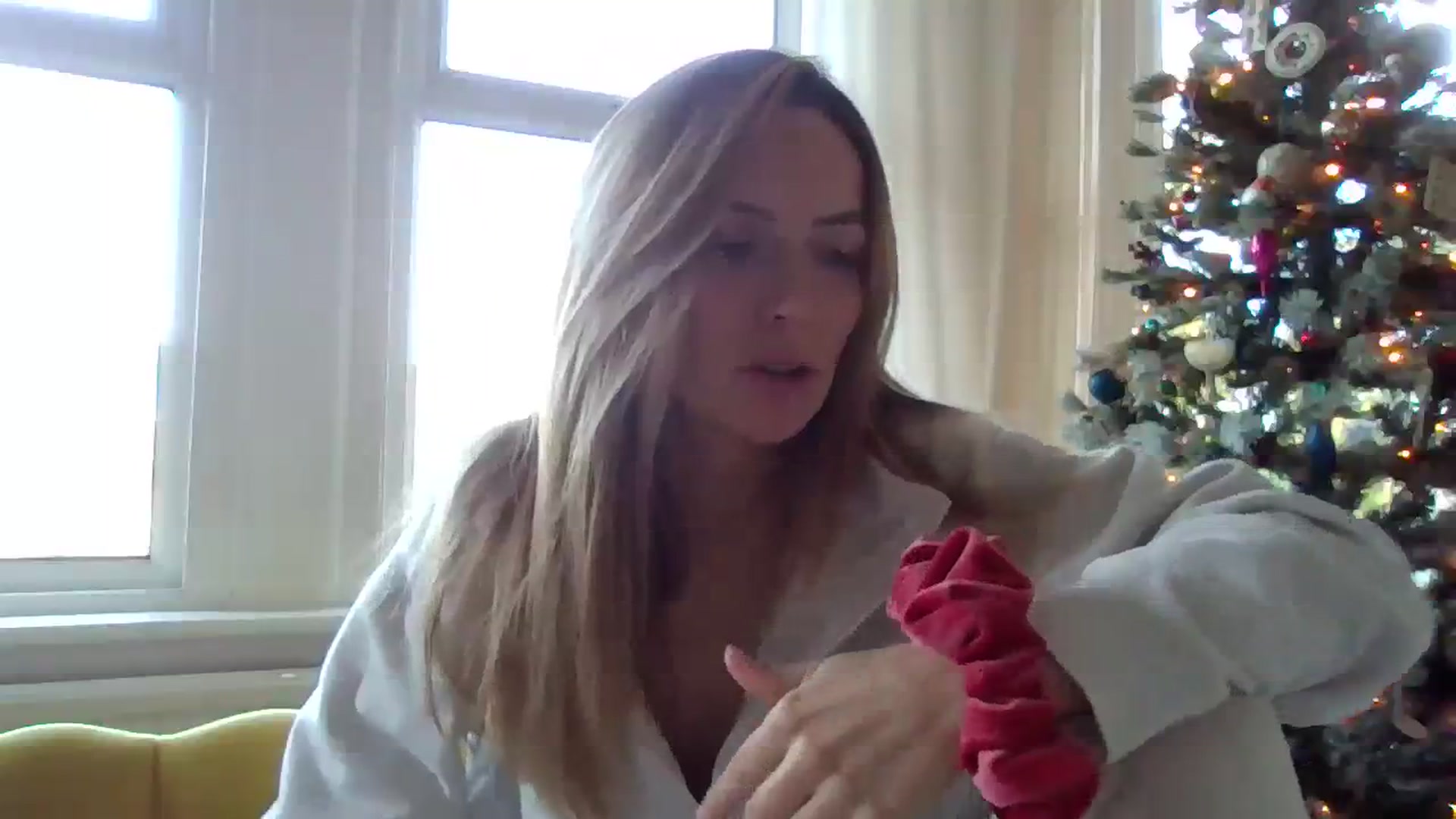 Gallery image thumbnail from Courtney's myfreecams stream on, 11/20/2023, 14:20 image 14 of 20