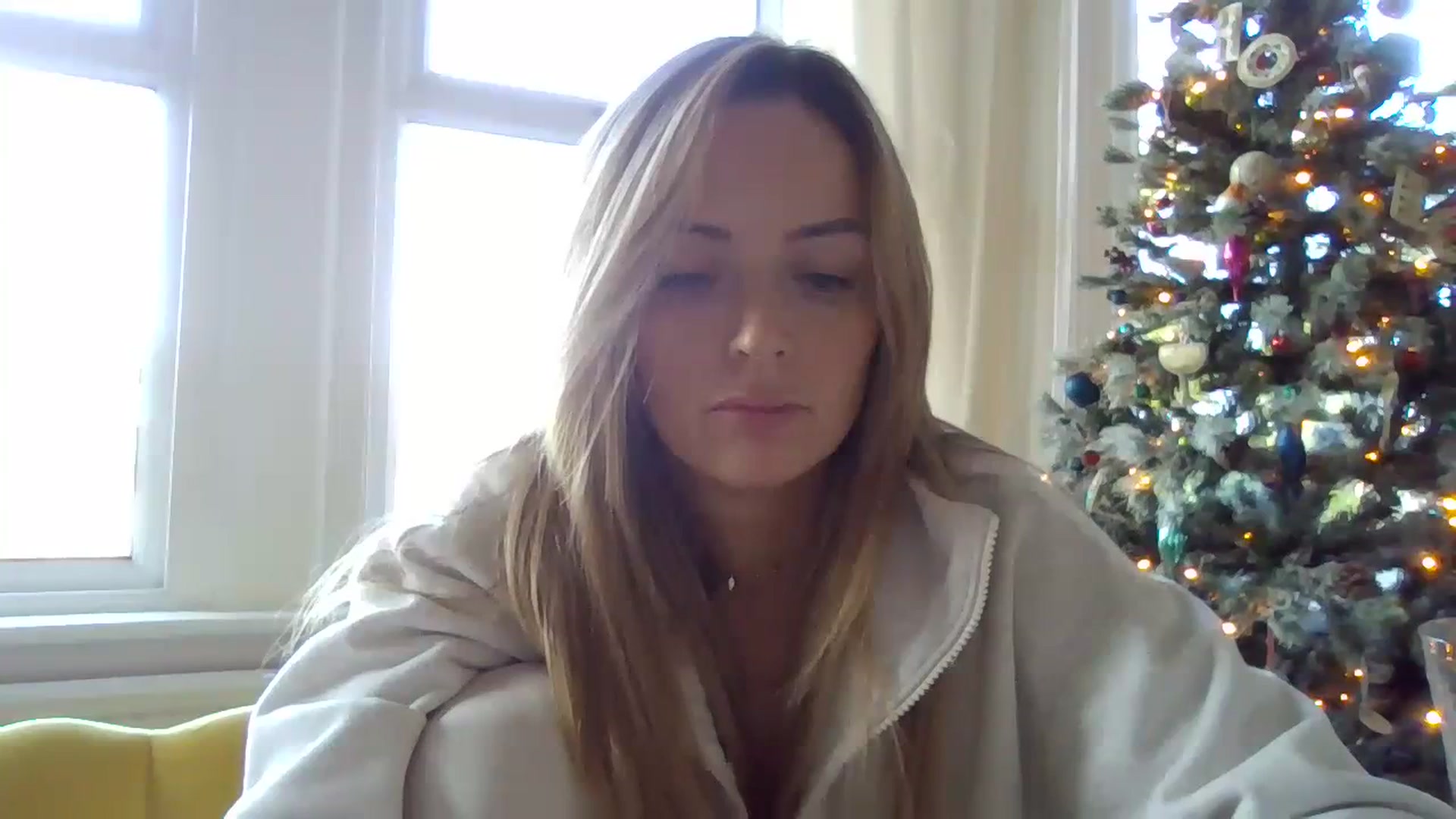 Gallery image thumbnail from Courtney's myfreecams stream on, 11/20/2023, 14:20 image 4 of 20