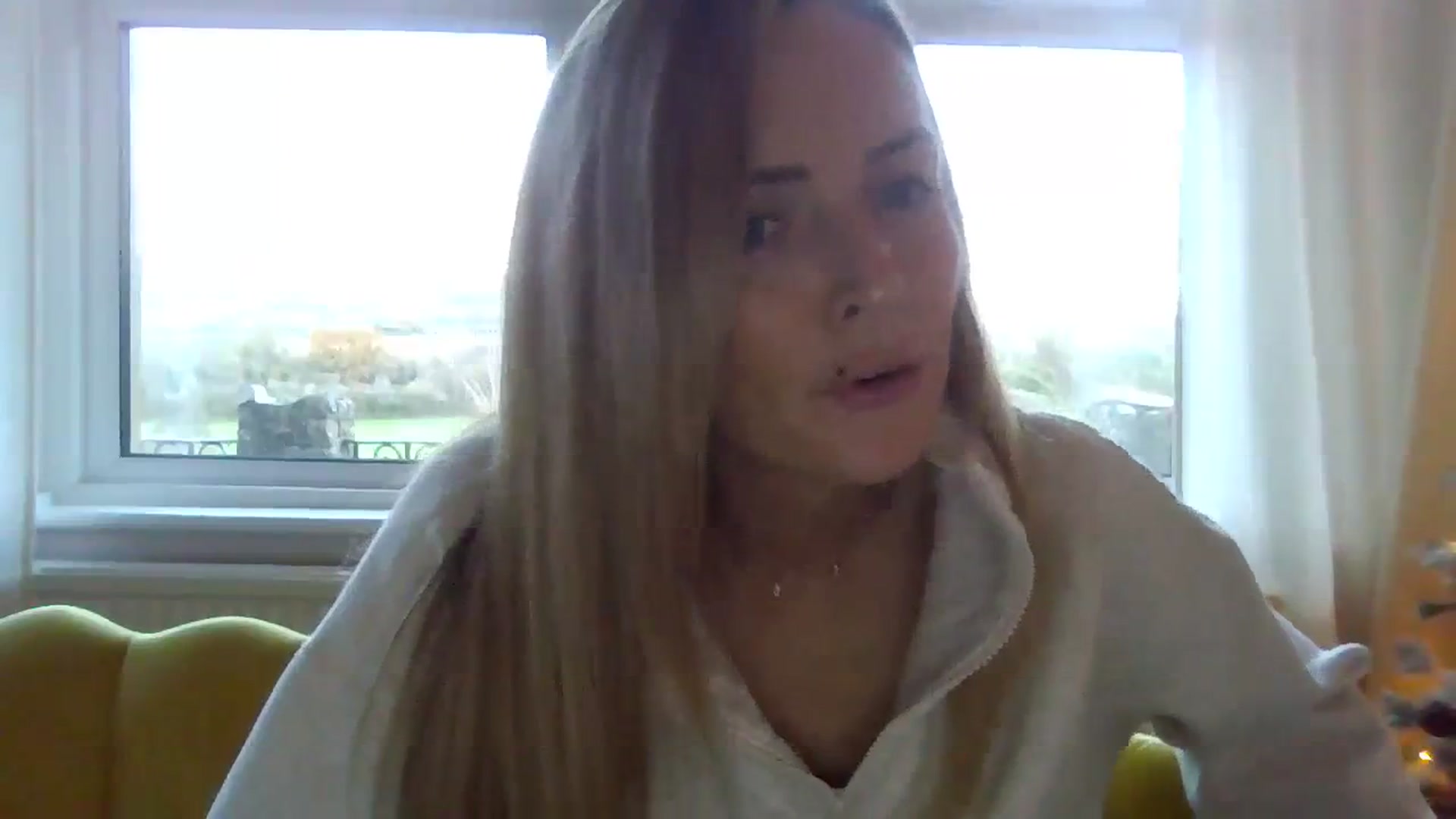 Gallery image thumbnail from Courtney's myfreecams stream on, 11/20/2023, 17:09 image 6 of 20