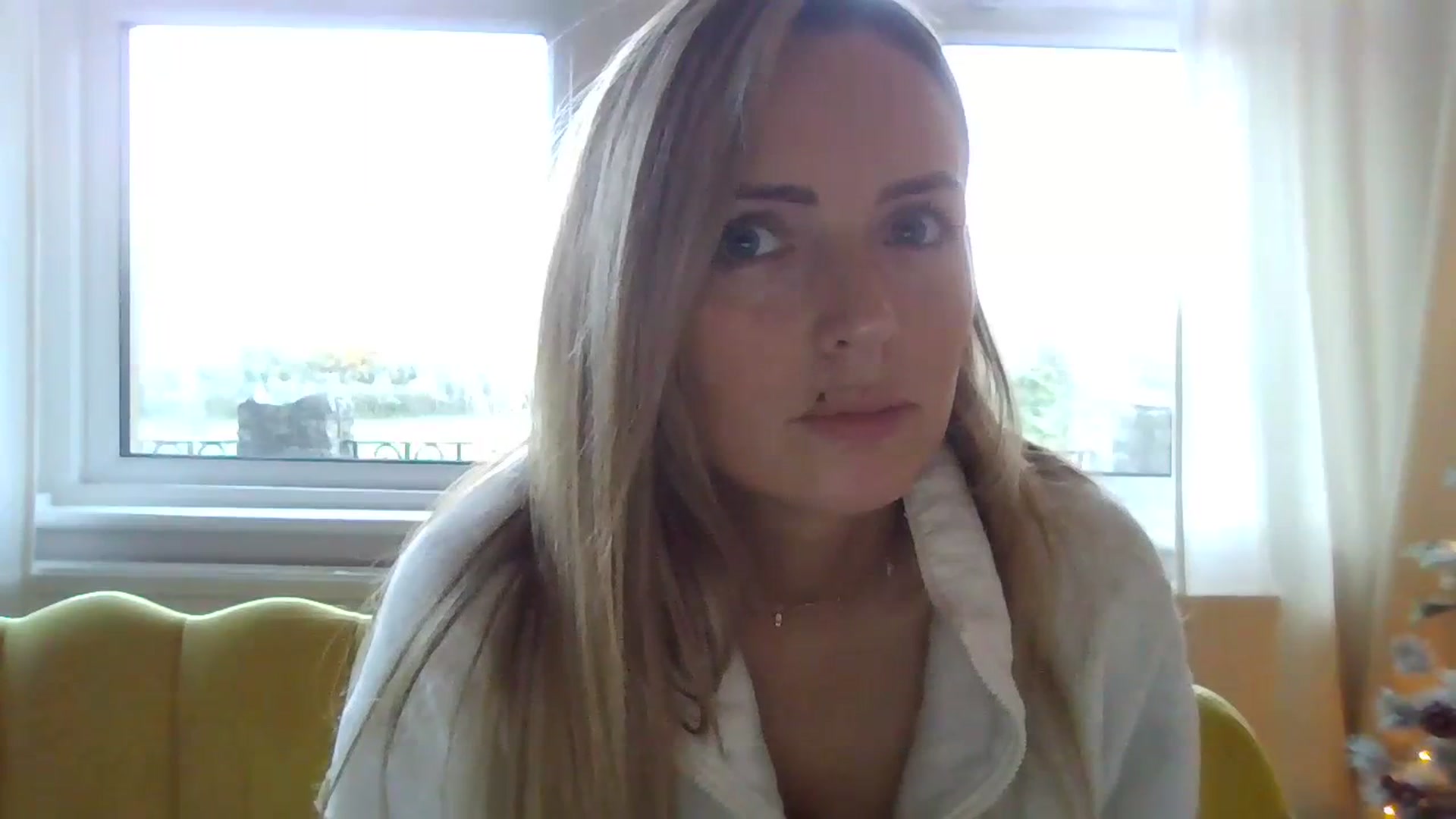 Gallery image thumbnail from Courtney's myfreecams stream on, 11/20/2023, 17:09 image 4 of 20