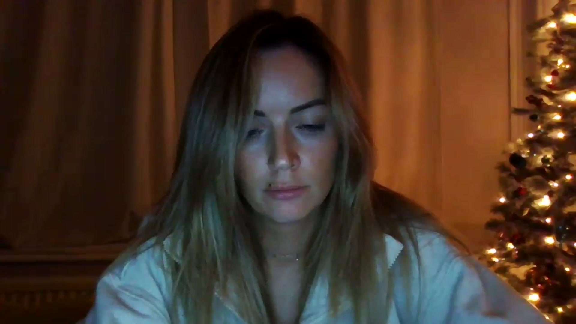 Gallery image thumbnail from Courtney's myfreecams stream on, 11/20/2023, 18:17 image 18 of 20