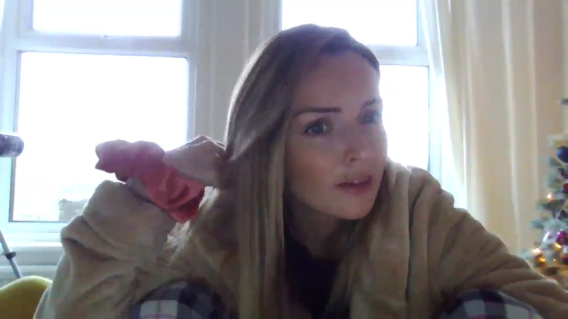 Gallery image thumbnail from Courtney's myfreecams stream on, 11/22/2023, 09:51 image 3 of 20