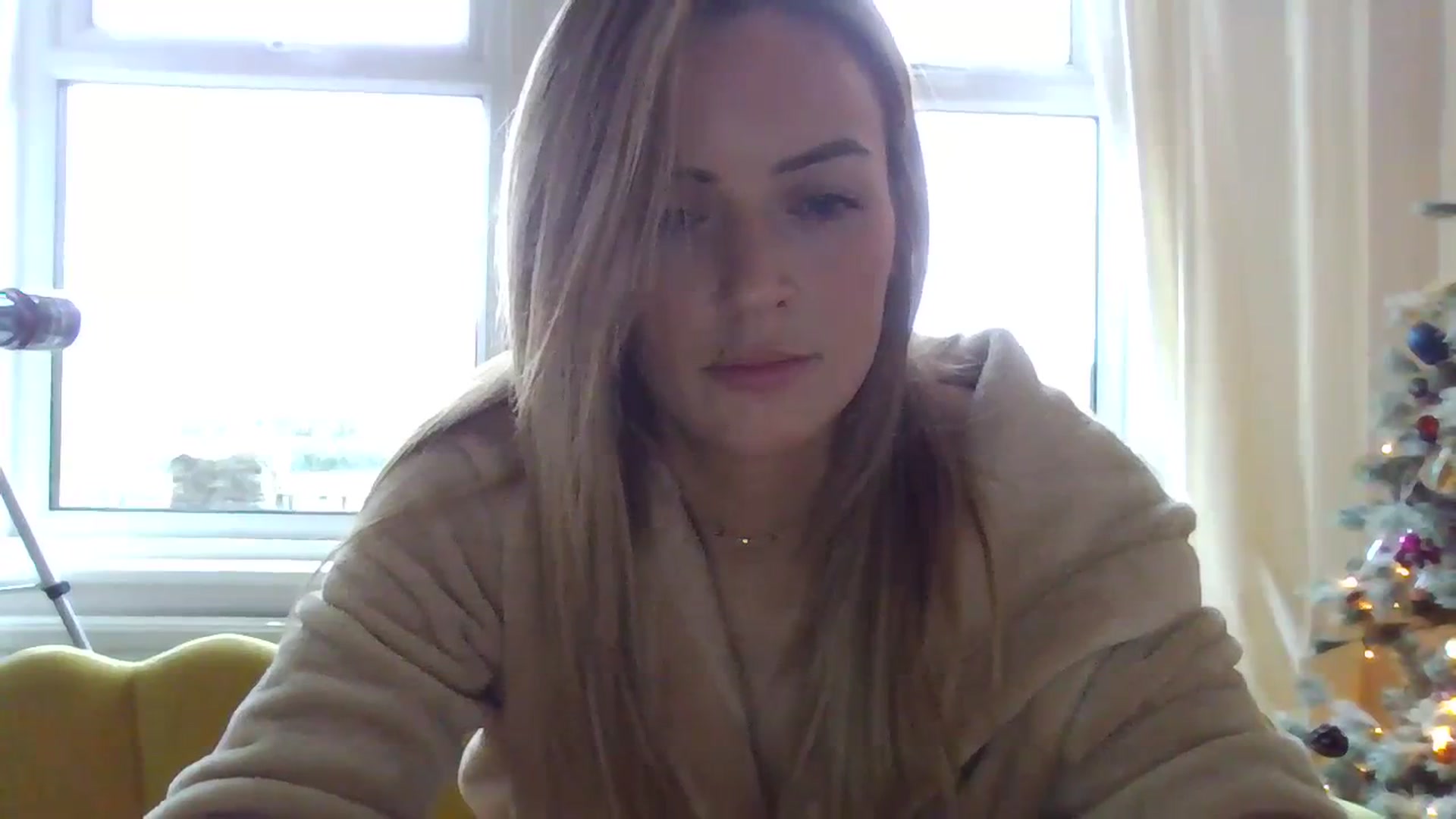 Gallery image thumbnail from Courtney's myfreecams stream on, 11/22/2023, 10:52 image 5 of 20