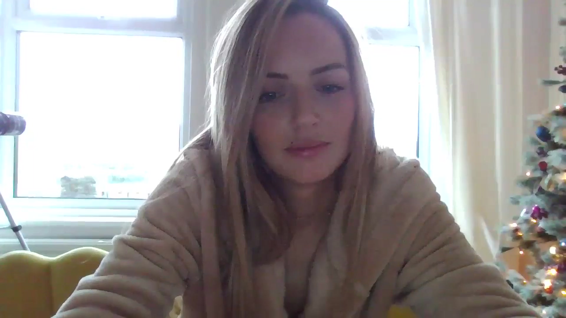 Gallery image thumbnail from Courtney's myfreecams stream on, 11/22/2023, 10:52 image 16 of 20